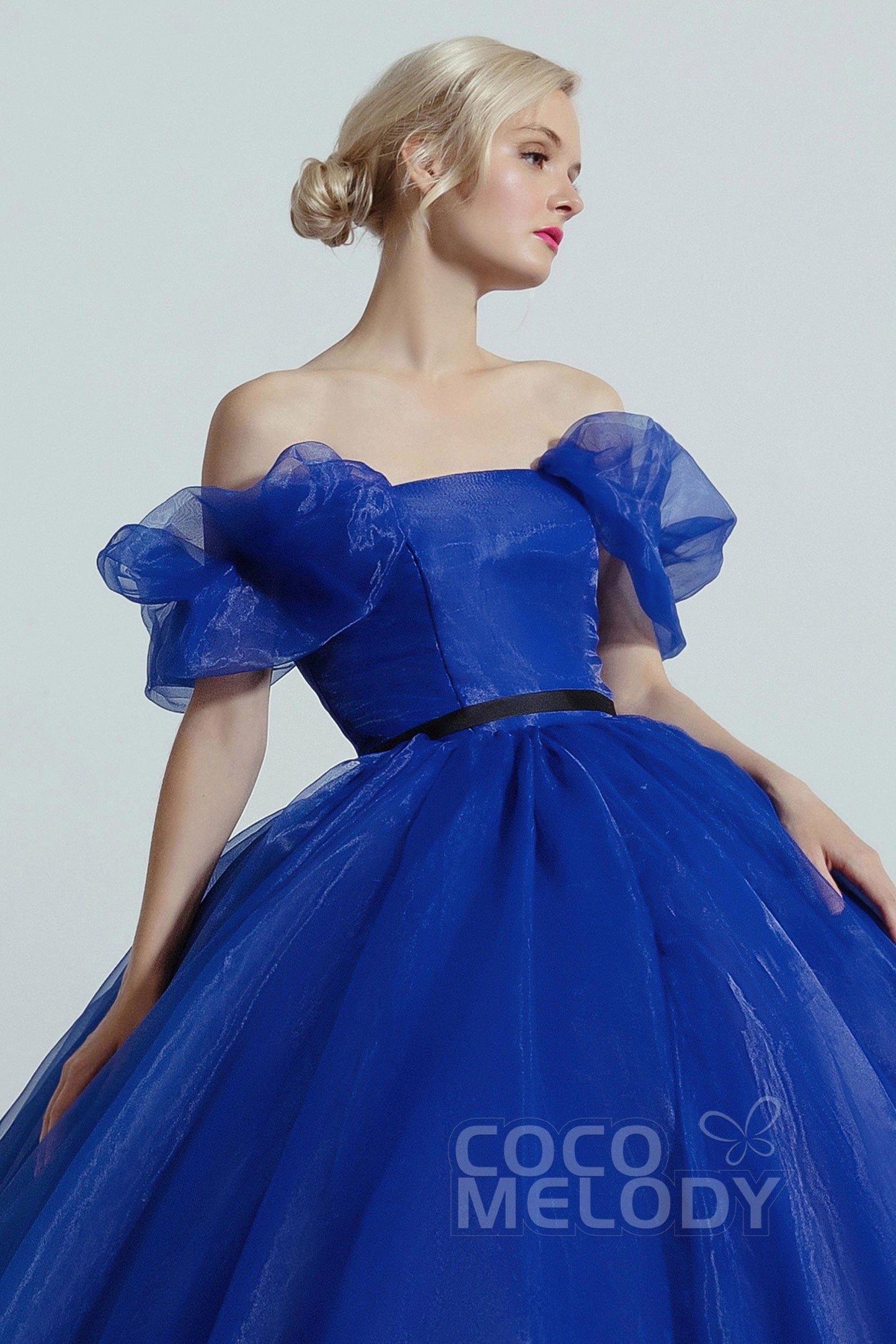 Princess Court Train Organza and Satin Wedding Dress CW2098 - COCOMELODY