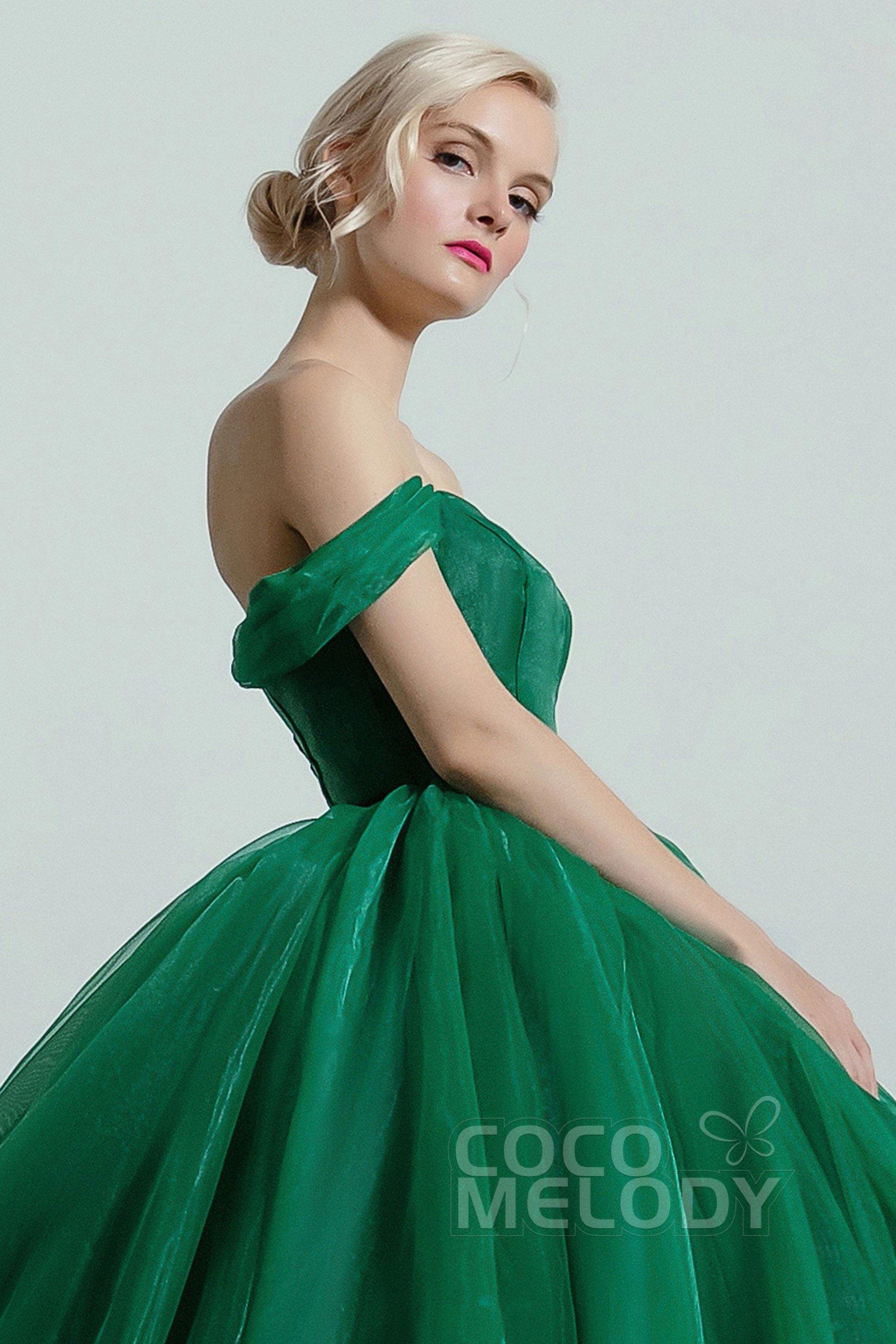 Princess Court Train Organza and Satin Wedding Dress CW2101 - COCOMELODY