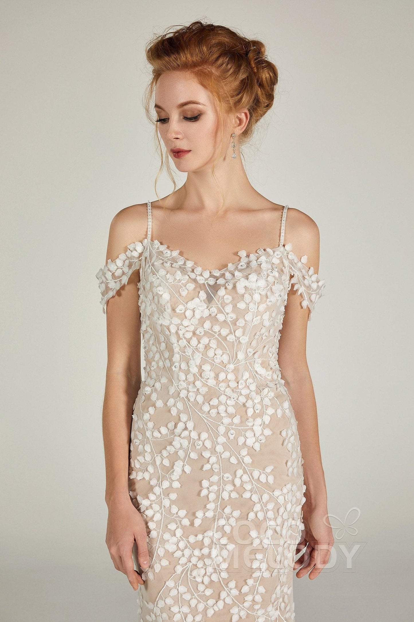 Sheath Court Train Tulle Knitted Fabric Wedding Dress CW2130 - COCOMELODY