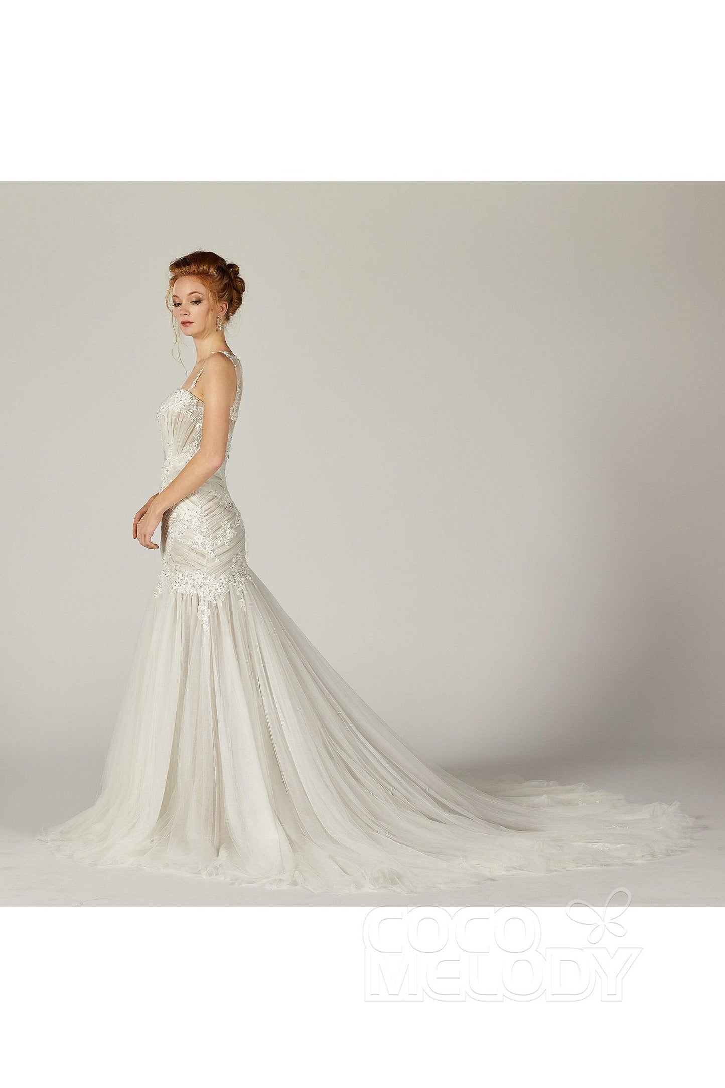 Trumpet-Mermaid Court Train Tulle Wedding Dress CW2132 - COCOMELODY