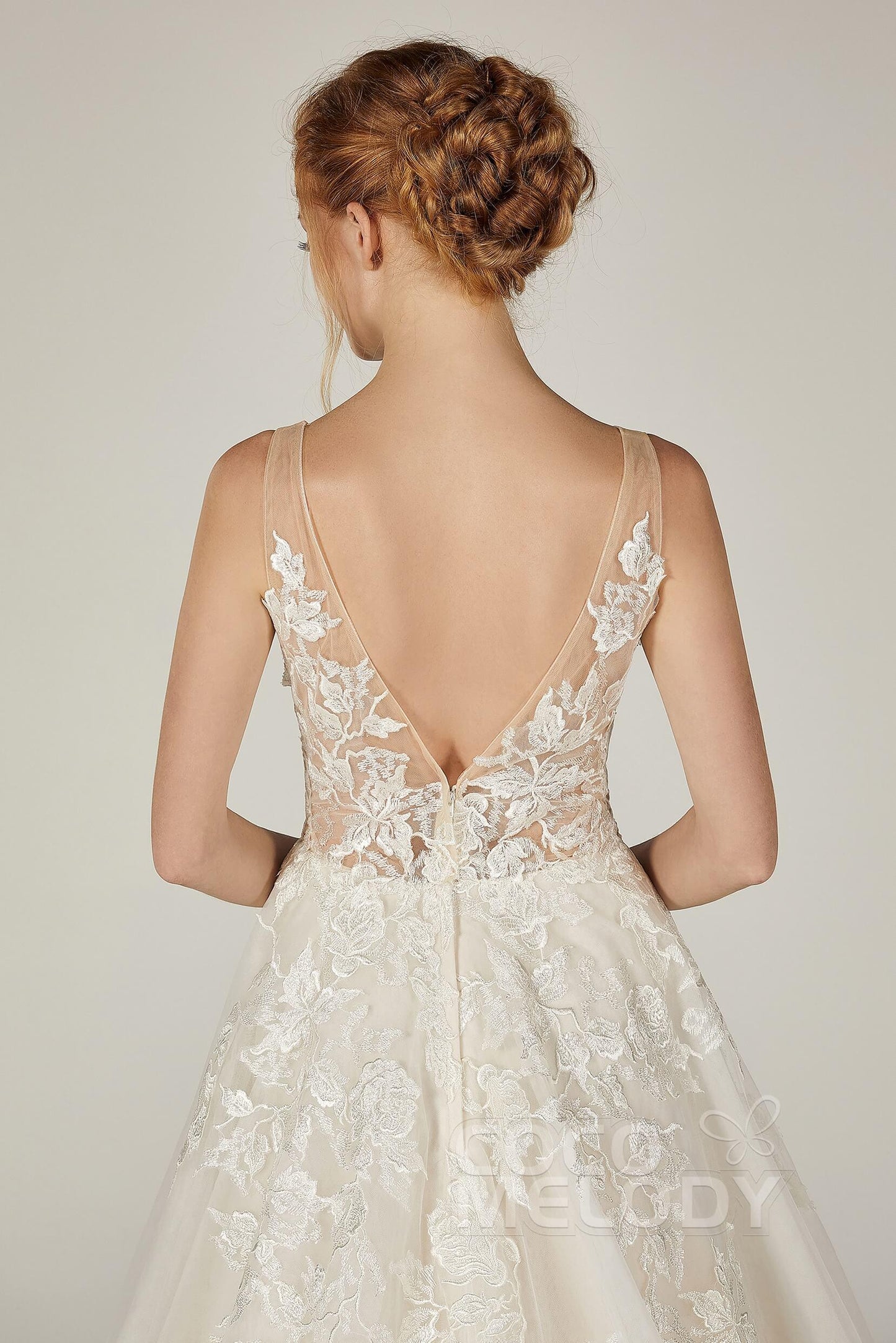 A-Line Court Train Tulle Wedding Dress CW2290 - COCOMELODY