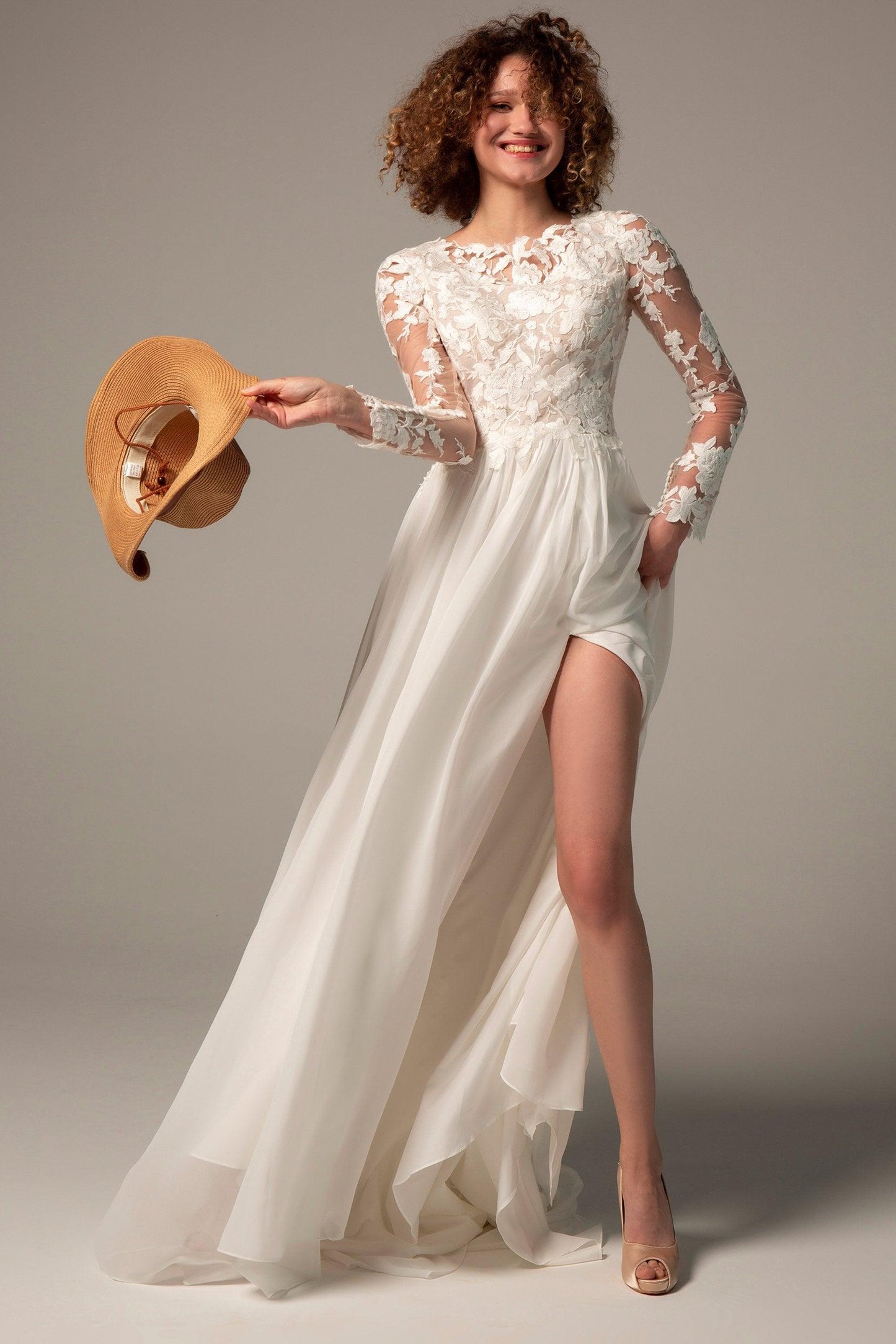 A-Line Court Train Chiffon Lace Wedding Dress CW2352 - COCOMELODY