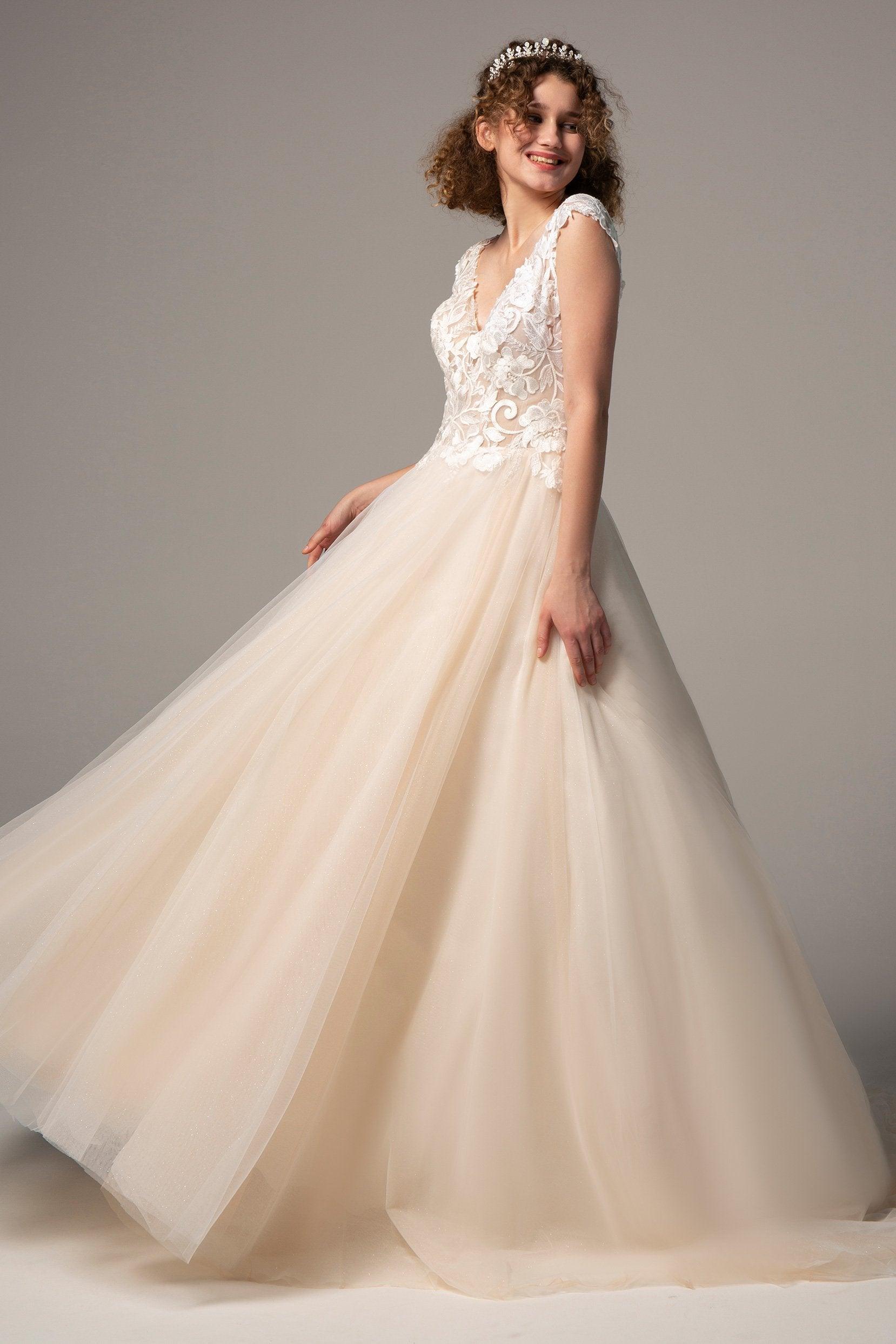 A-Line Chapel Train Tulle Wedding Dress CW2385 - COCOMELODY