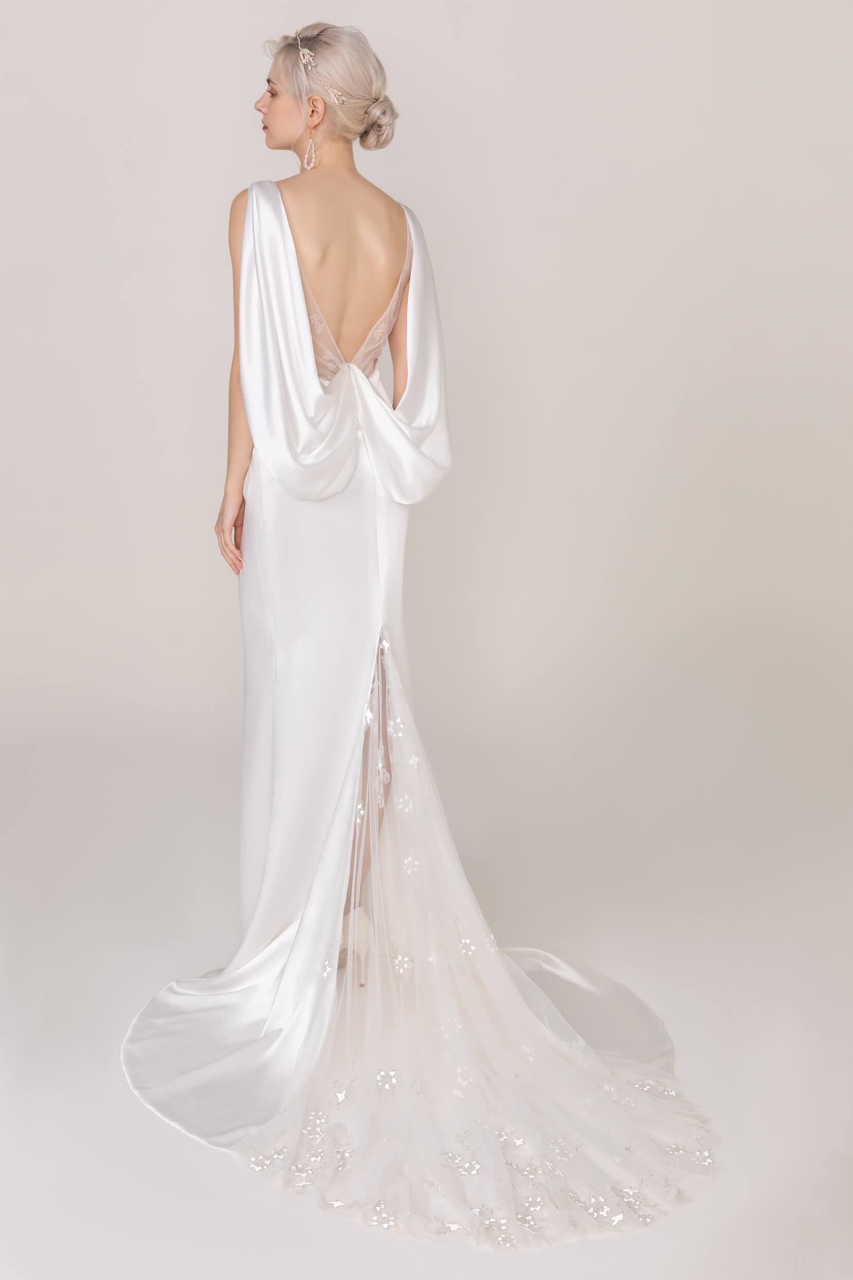 Trumpet-Mermaid Court Train Satin Wedding Dress CW2414 - COCOMELODY