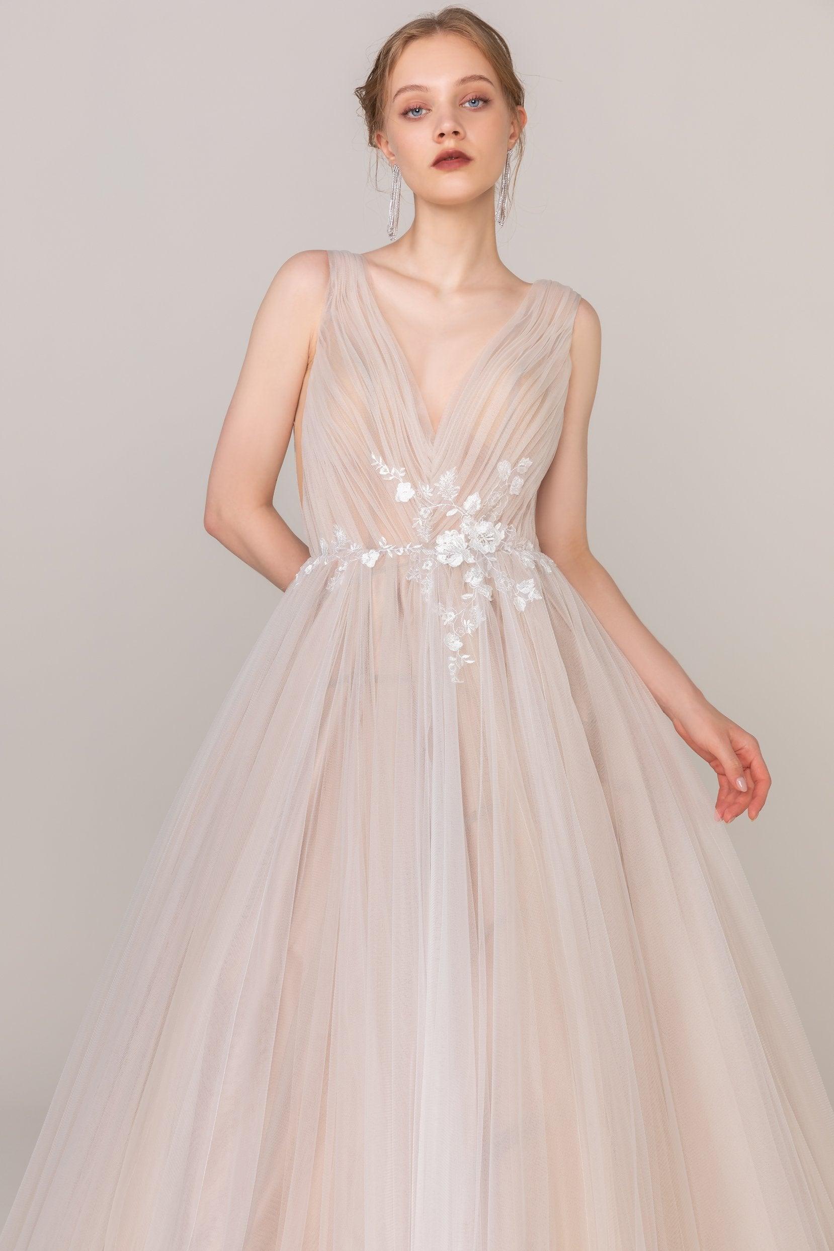 A-Line Court Train Tulle Wedding Dress CW2421 - COCOMELODY
