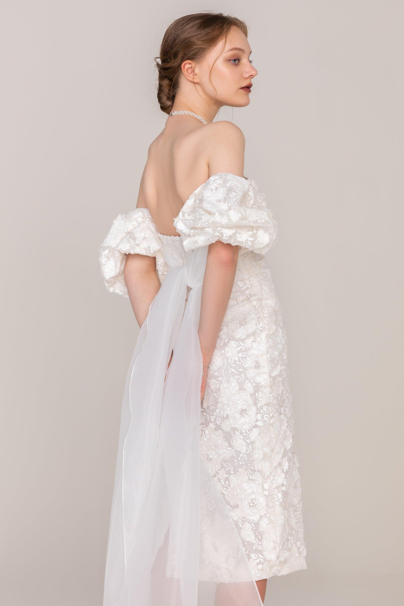 Sheath-Column Tea Length Lace Wedding Dress CW2429 - COCOMELODY