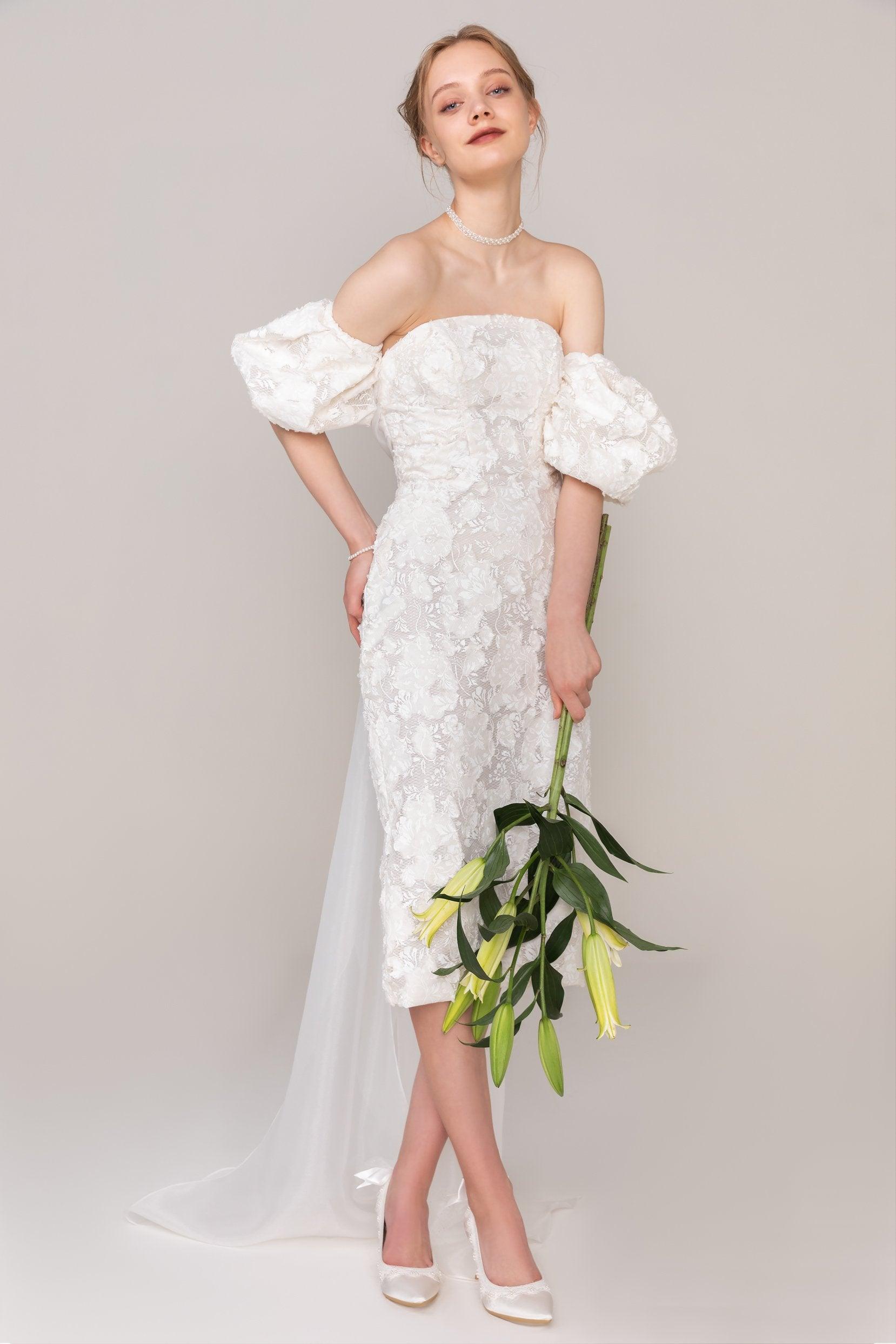 Sheath-Column Tea Length Lace Wedding Dress CW2429 - COCOMELODY
