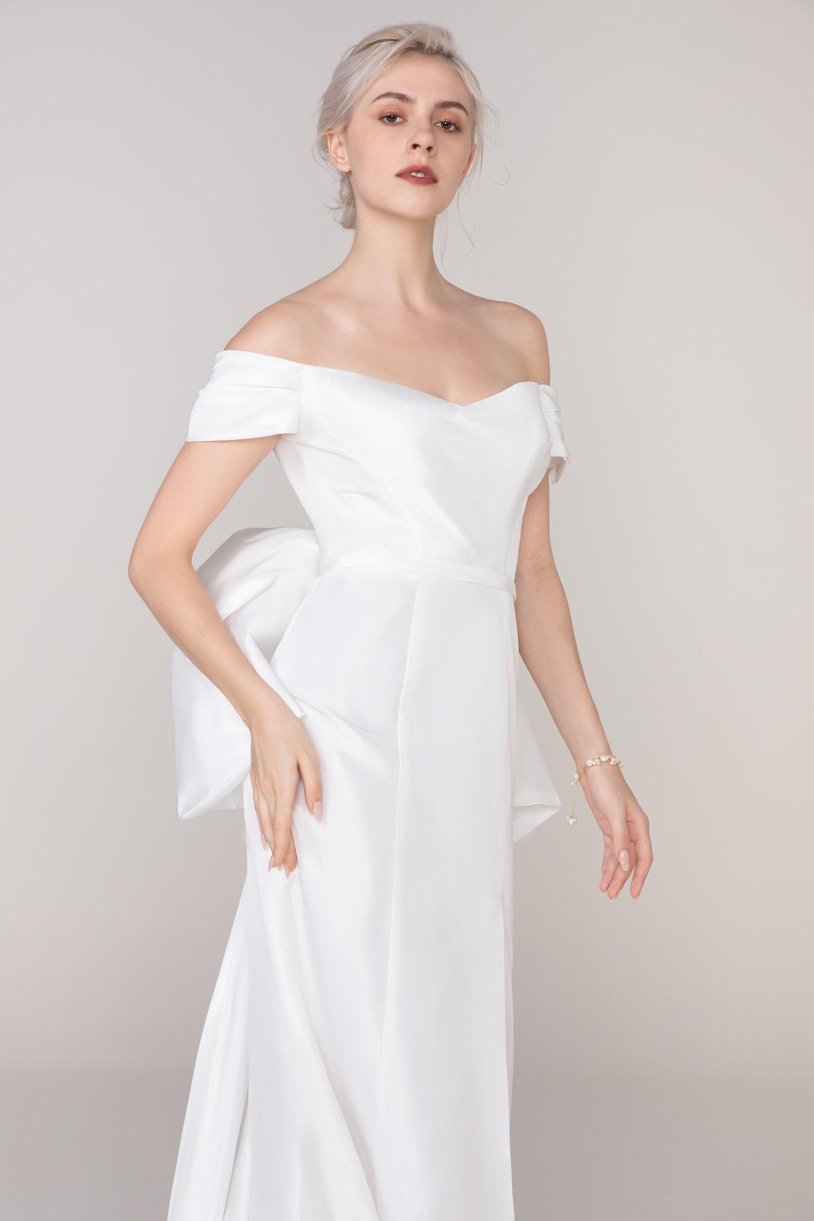 Trumpet Sweep-Brush Train Taffeta Wedding Dress CW2432 - COCOMELODY