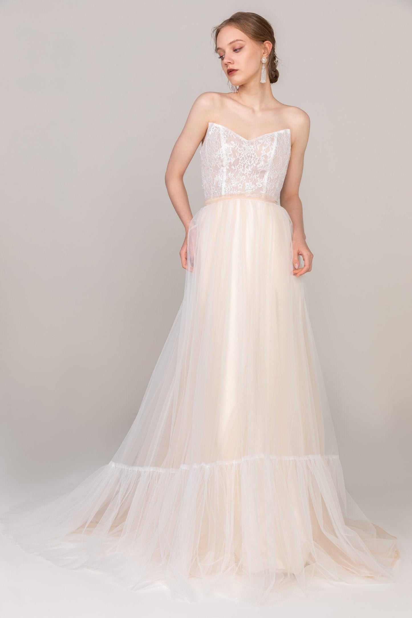 A-Line Court Train Tulle Lace Elastic Wedding Dress CW2466 - COCOMELODY