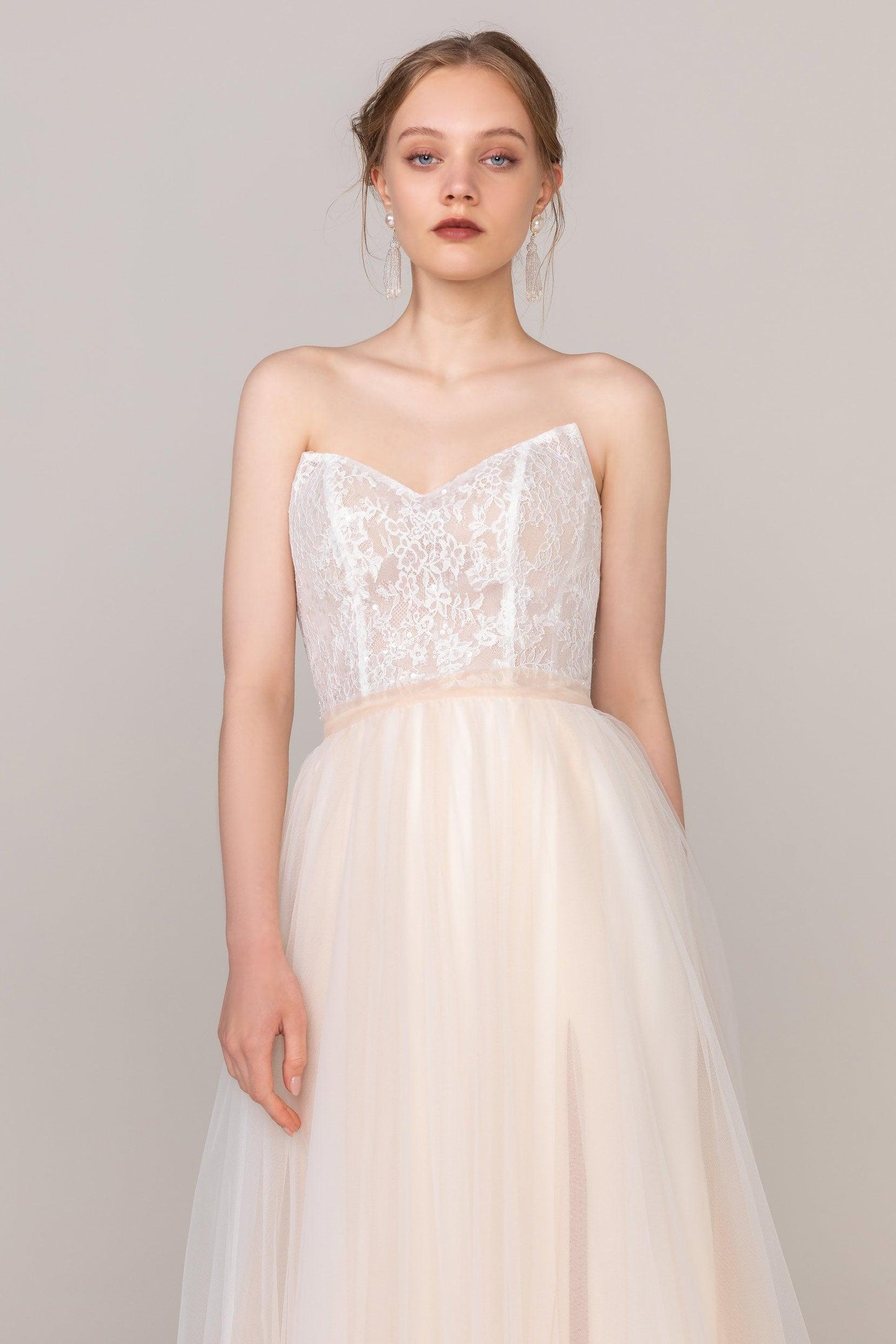 A-Line Court Train Tulle Lace Elastic Wedding Dress CW2466 - COCOMELODY