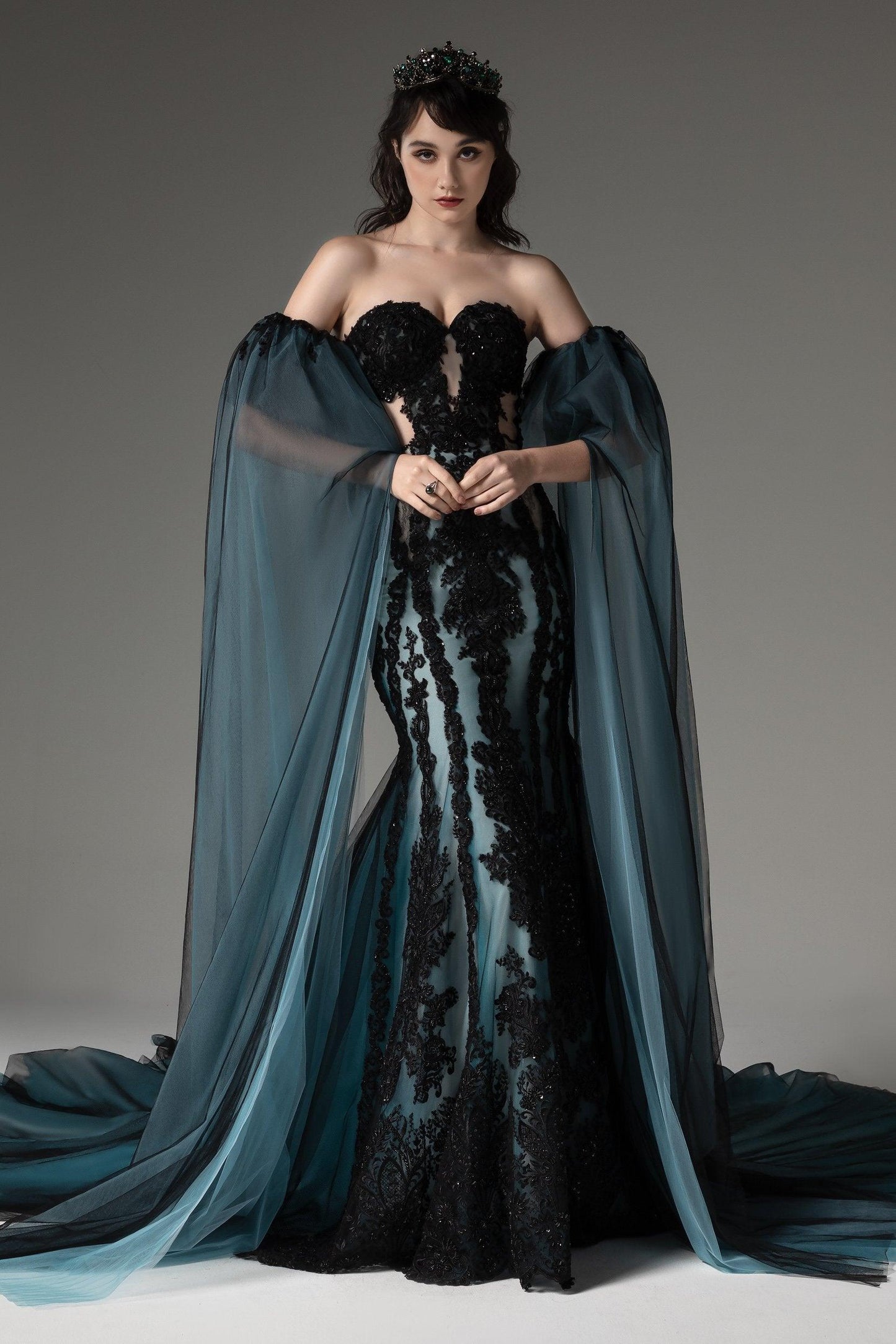 Trumpet-Mermaid Cathedral Train Tulle Wedding Dress CW2504 - COCOMELODY