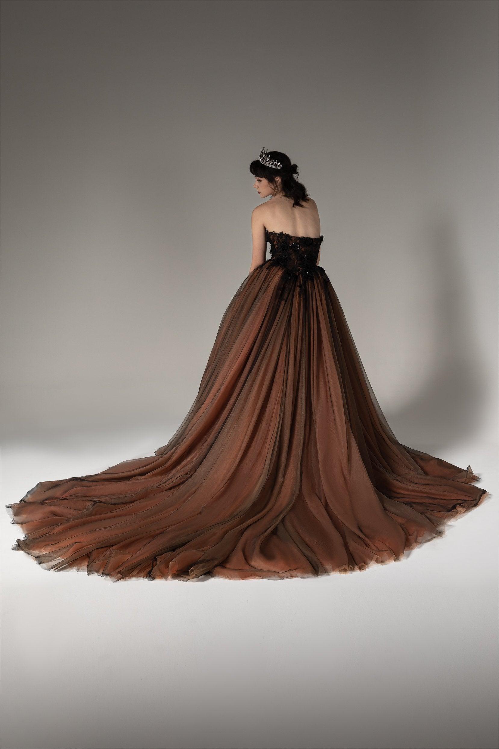 Ball Gown Chapel Train Tulle Wedding Dress CW2510 - COCOMELODY
