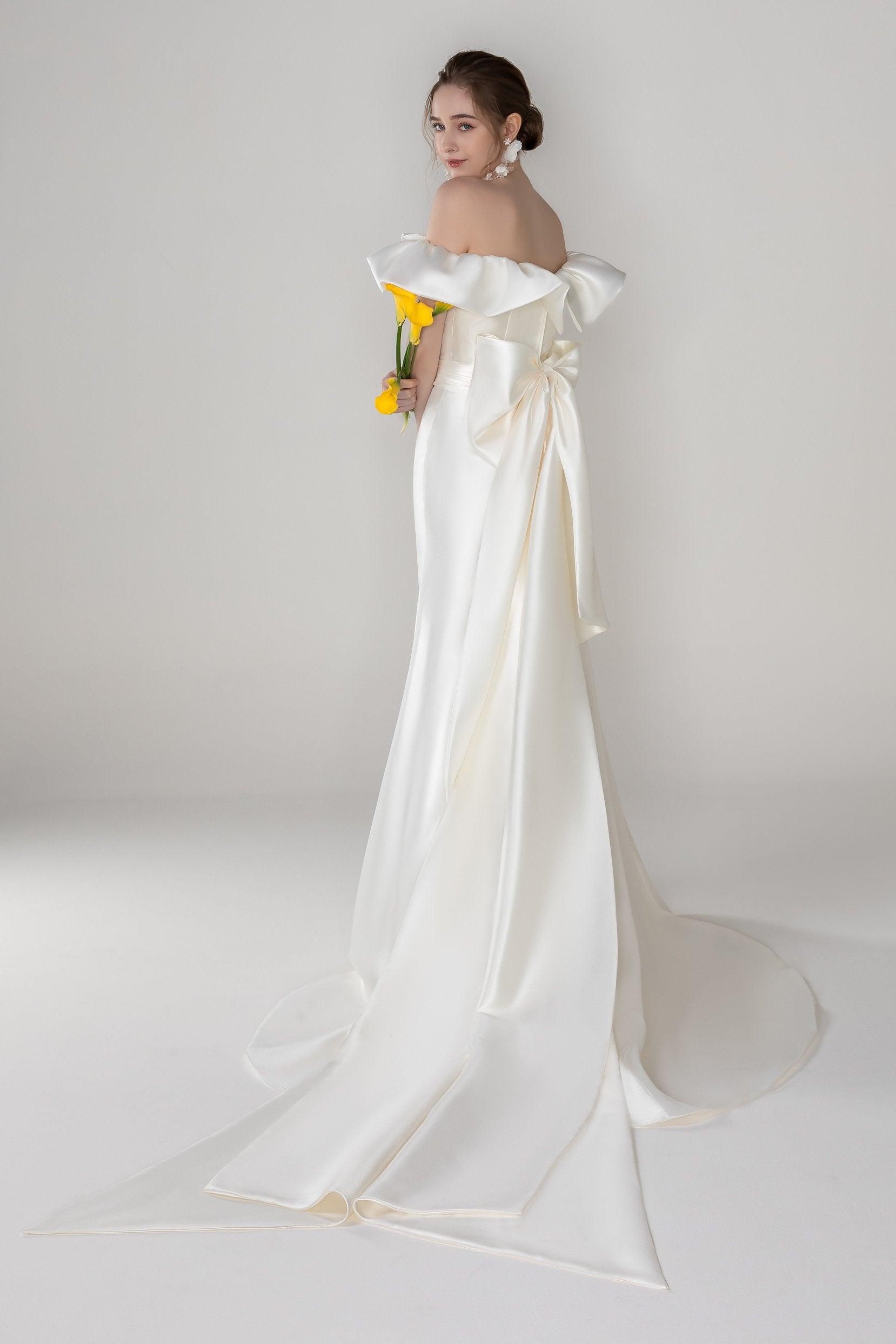 Trumpet-Mermaid Court Train Mikado Wedding Dress CW2522 - COCOMELODY