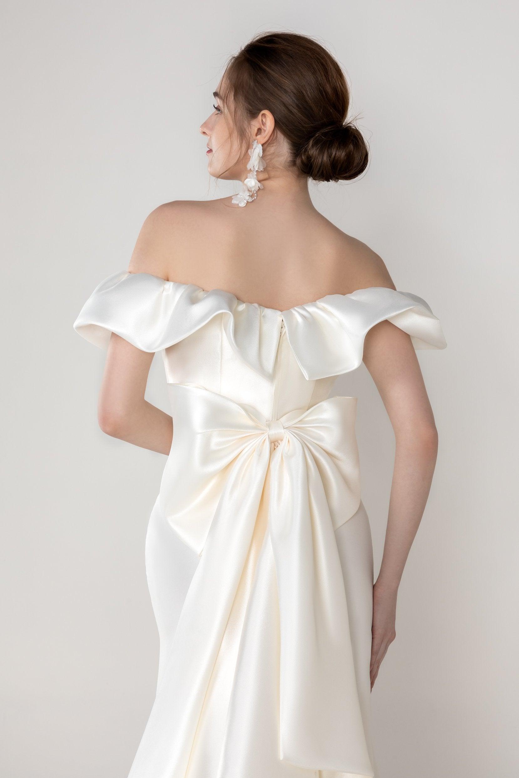 Trumpet-Mermaid Court Train Mikado Wedding Dress CW2522 - COCOMELODY