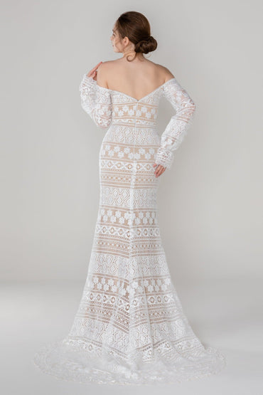 Trumpet-Mermaid Court Train Lace Wedding Dress CW2530 - COCOMELODY