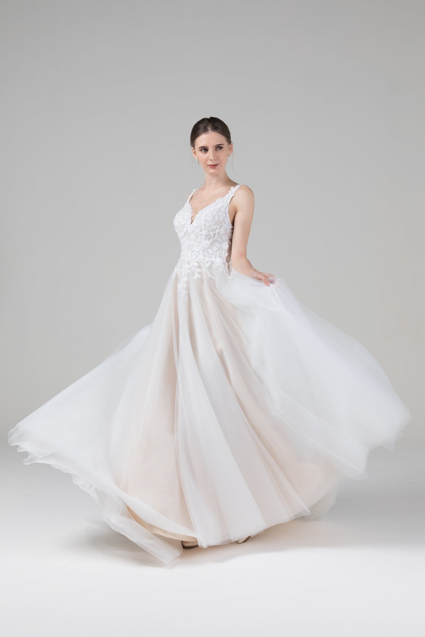 A-Line Court Train Tulle Lace Wedding Dress CW2585