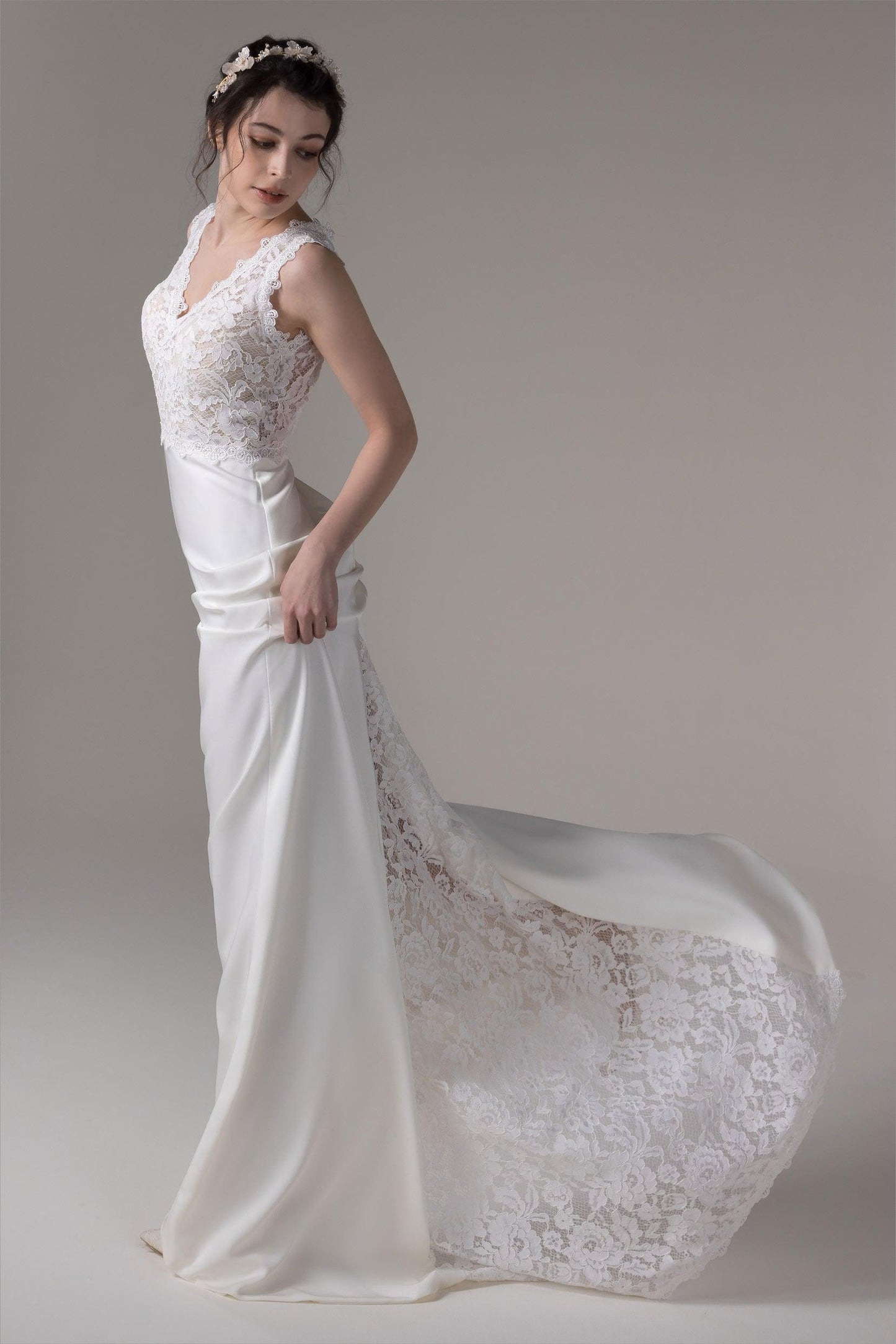 Trumpet Sweep-Brush Train Elastic Cloth Wedding Dress CW2658 - COCOMELODY
