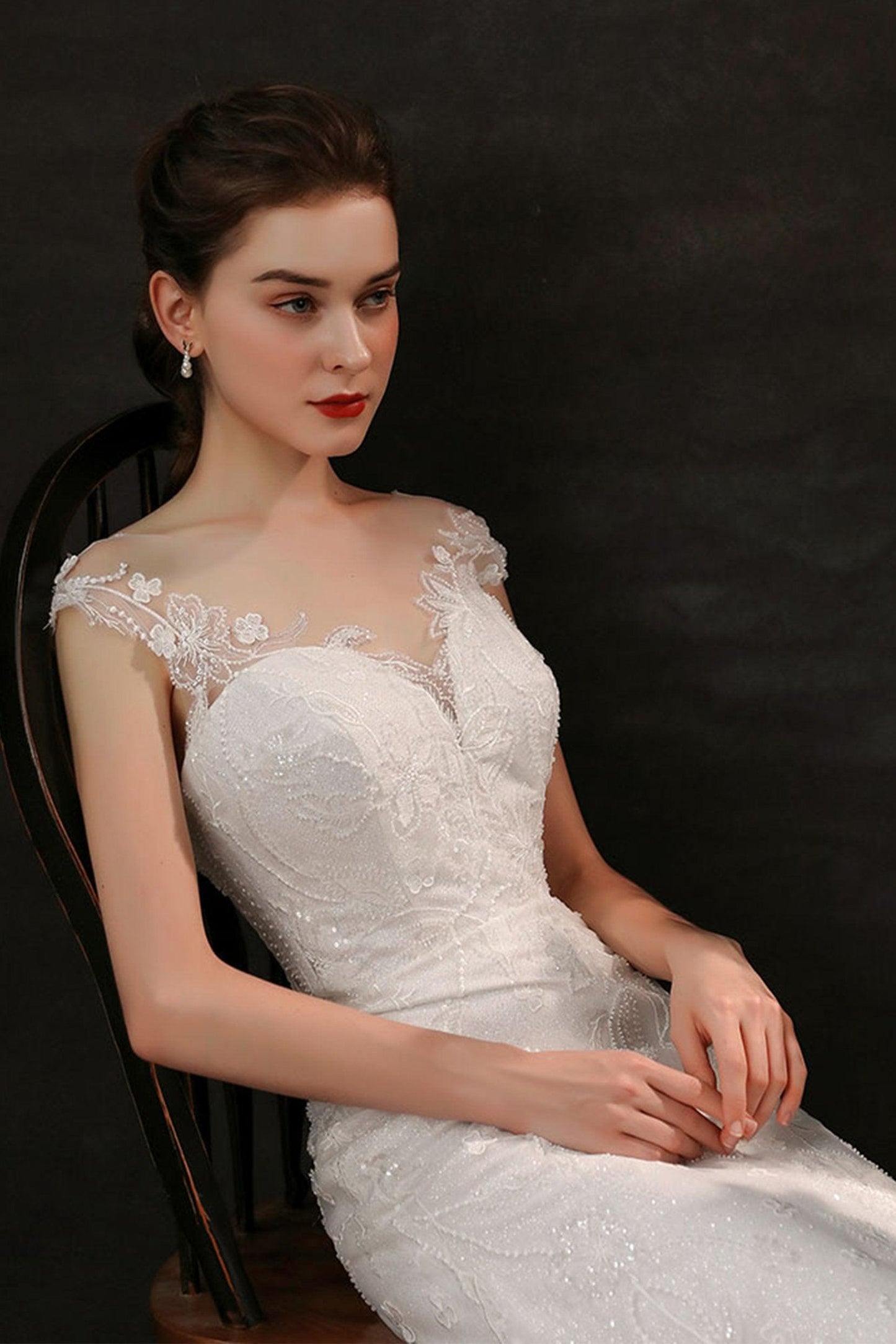 Sheath Sweep-Brush Train Lace Tulle Wedding Dress CW2700 - COCOMELODY