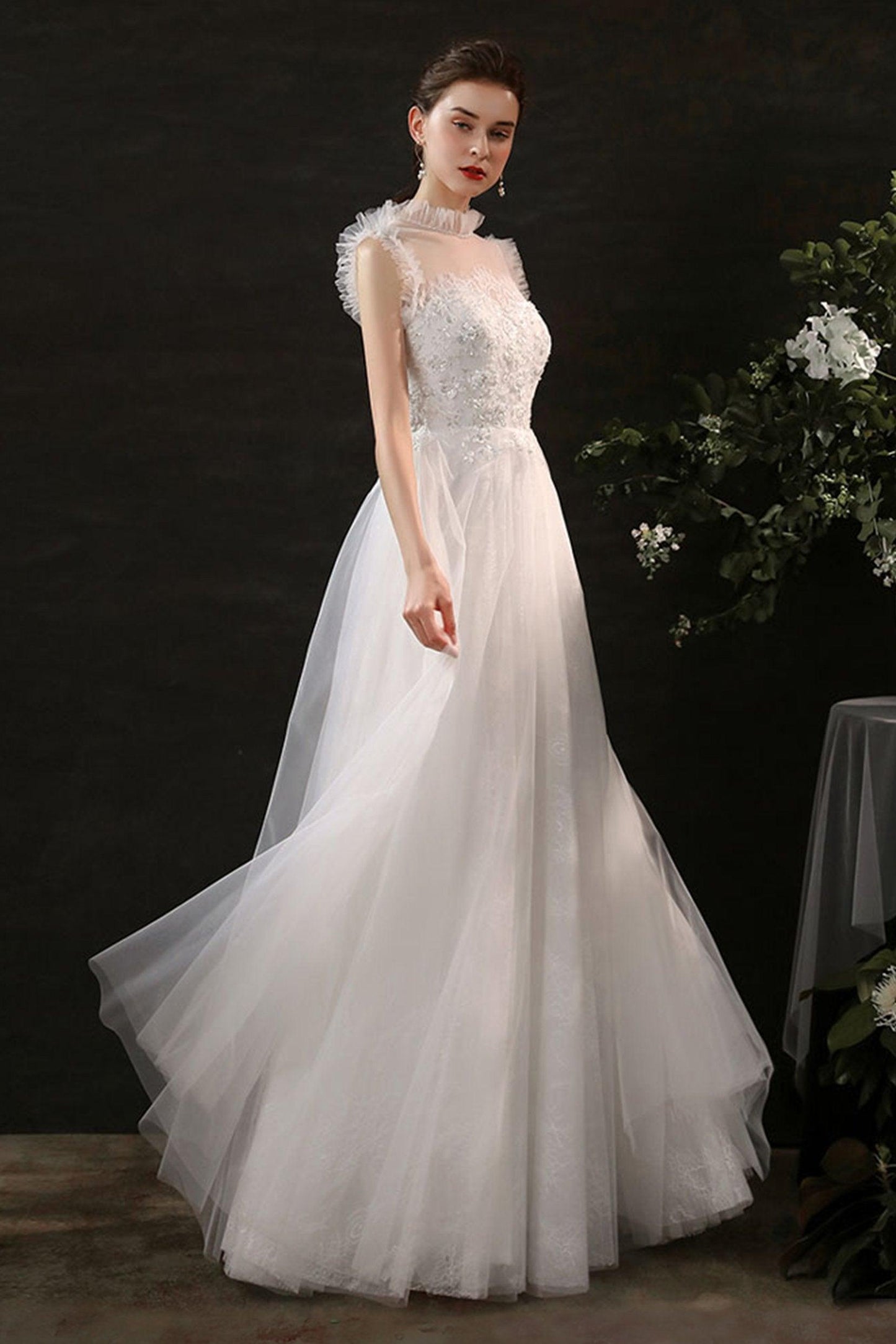 A-Line Sweep-Brush Train Lace Tulle Wedding Dress CW2701 - COCOMELODY