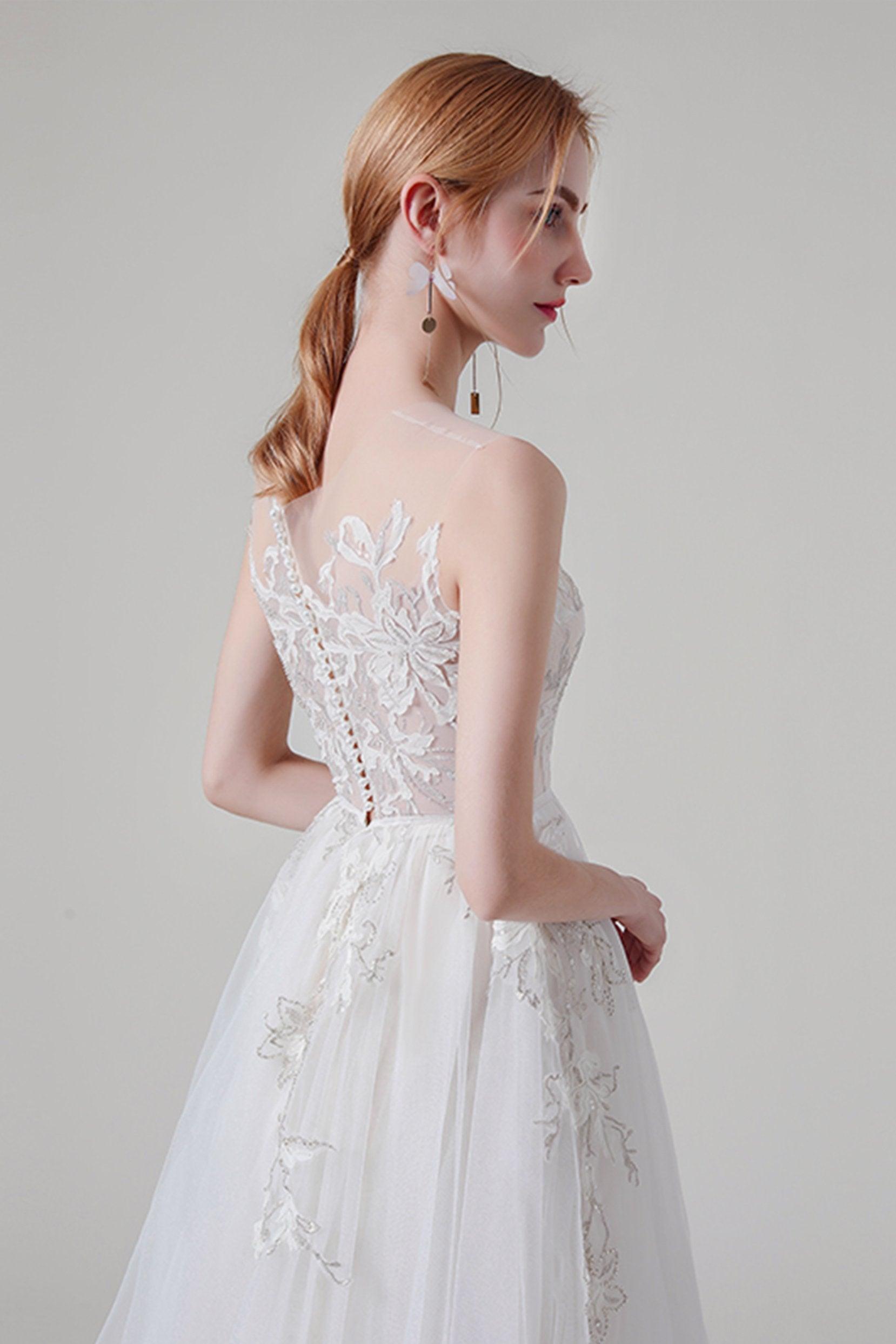 A-Line Sweep-Brush Train Lace Tulle Wedding Dress CW2704 - COCOMELODY