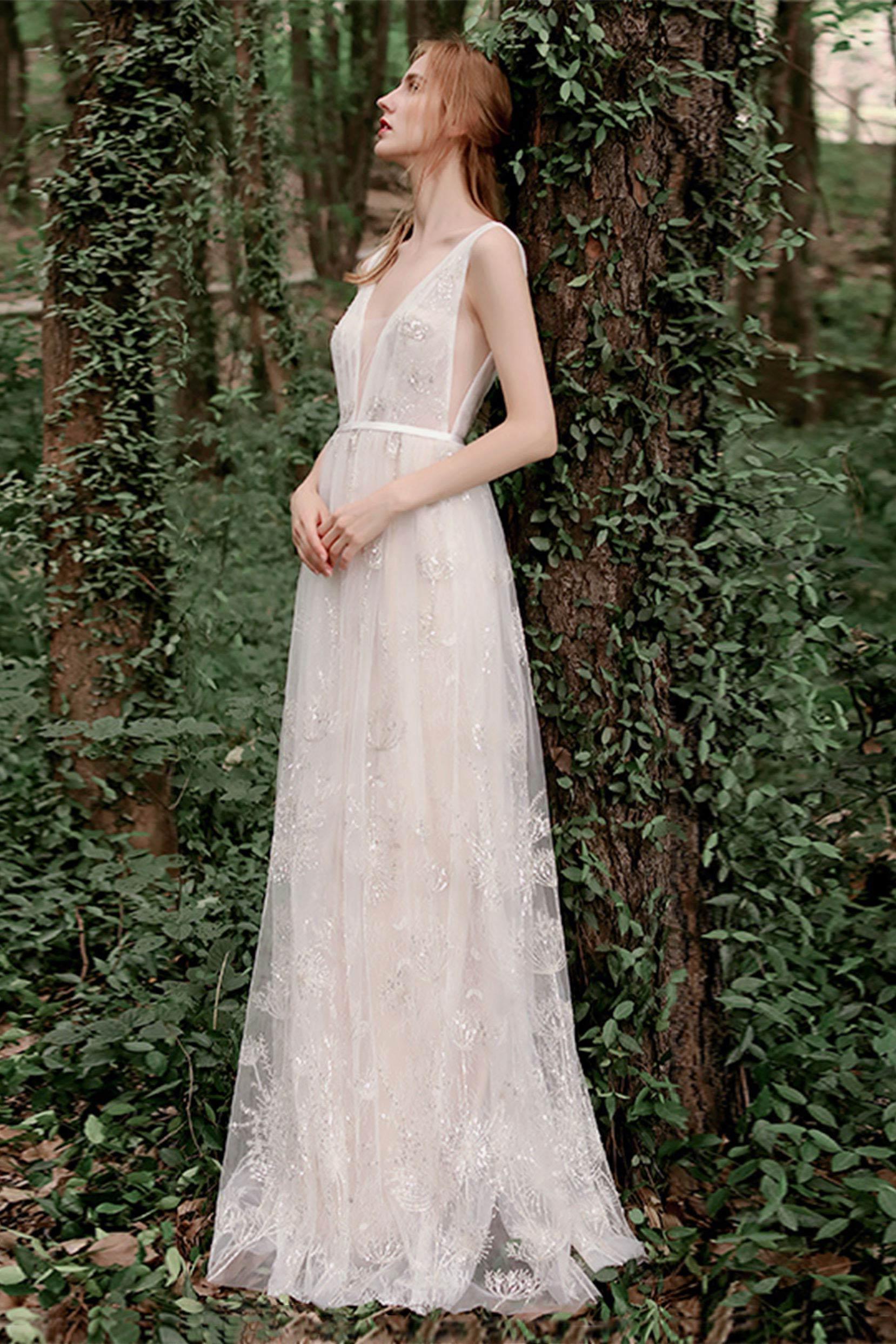 Sheath Sweep-Brush Train Lace Tulle Wedding Dress CW2725 - COCOMELODY
