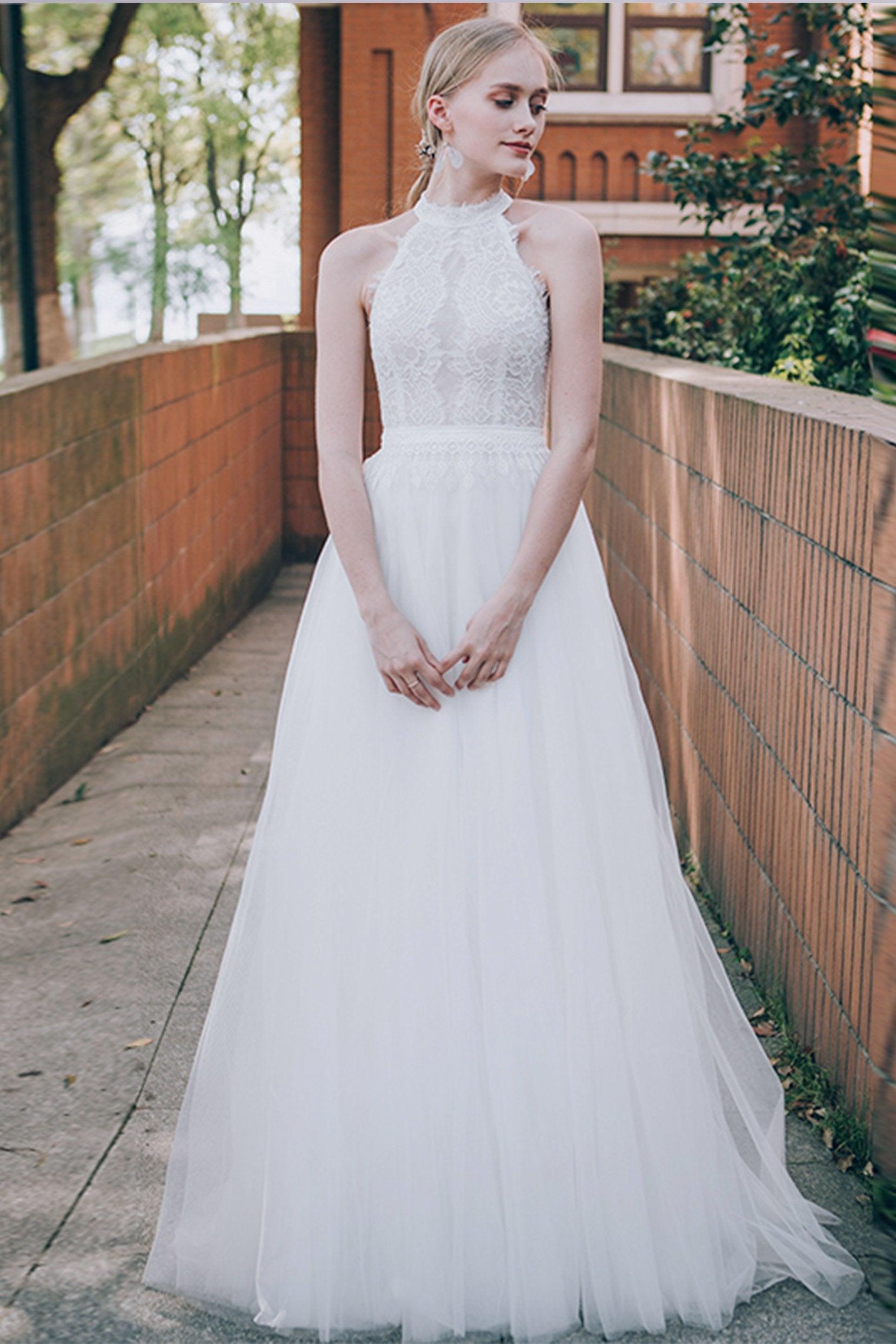 A-Line Sweep-Brush Train Lace Tulle Wedding Dress CW2735 - COCOMELODY
