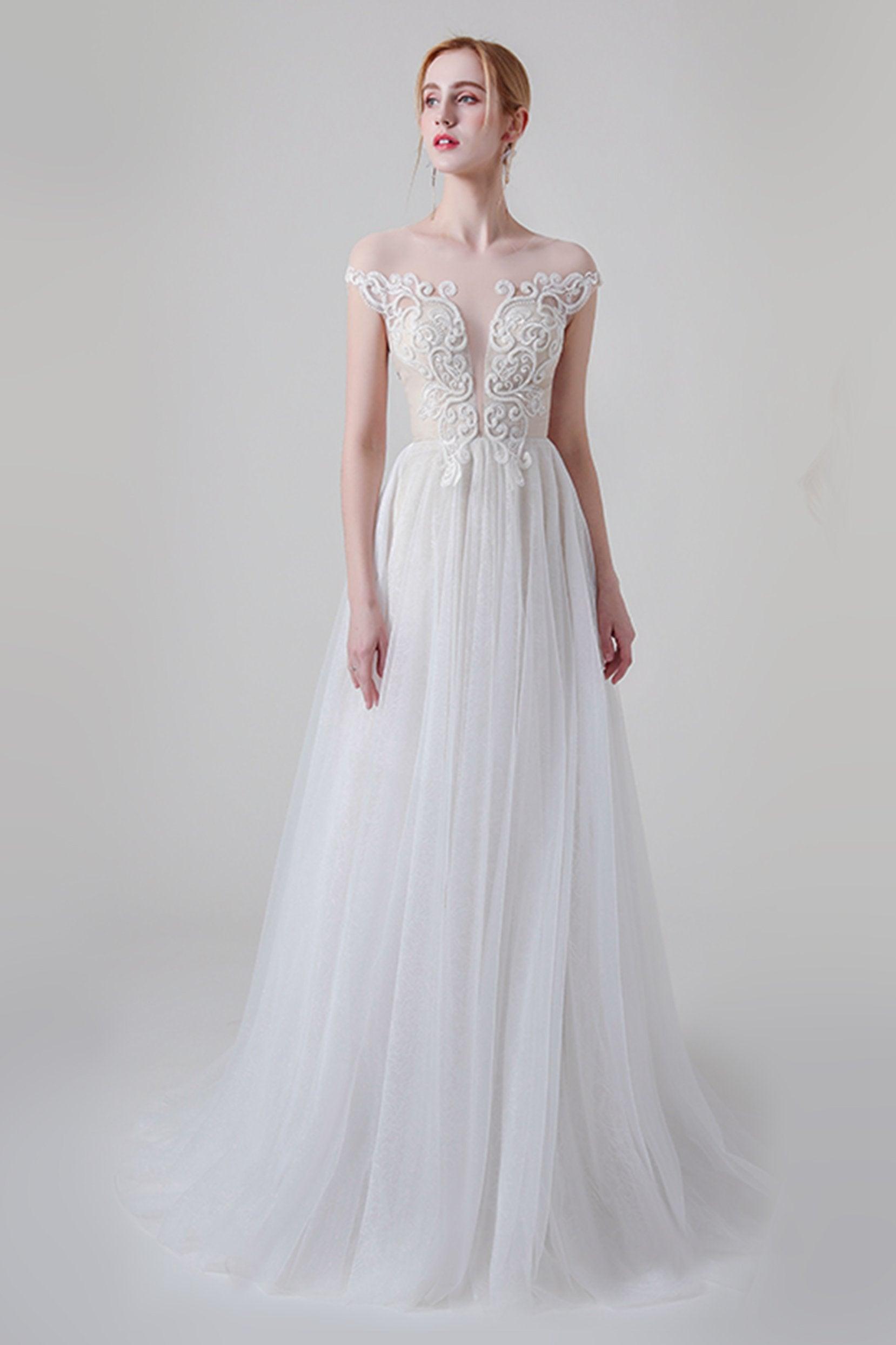 A-Line Sweep-Brush Train Lace Tulle Wedding Dress CW2748 - COCOMELODY