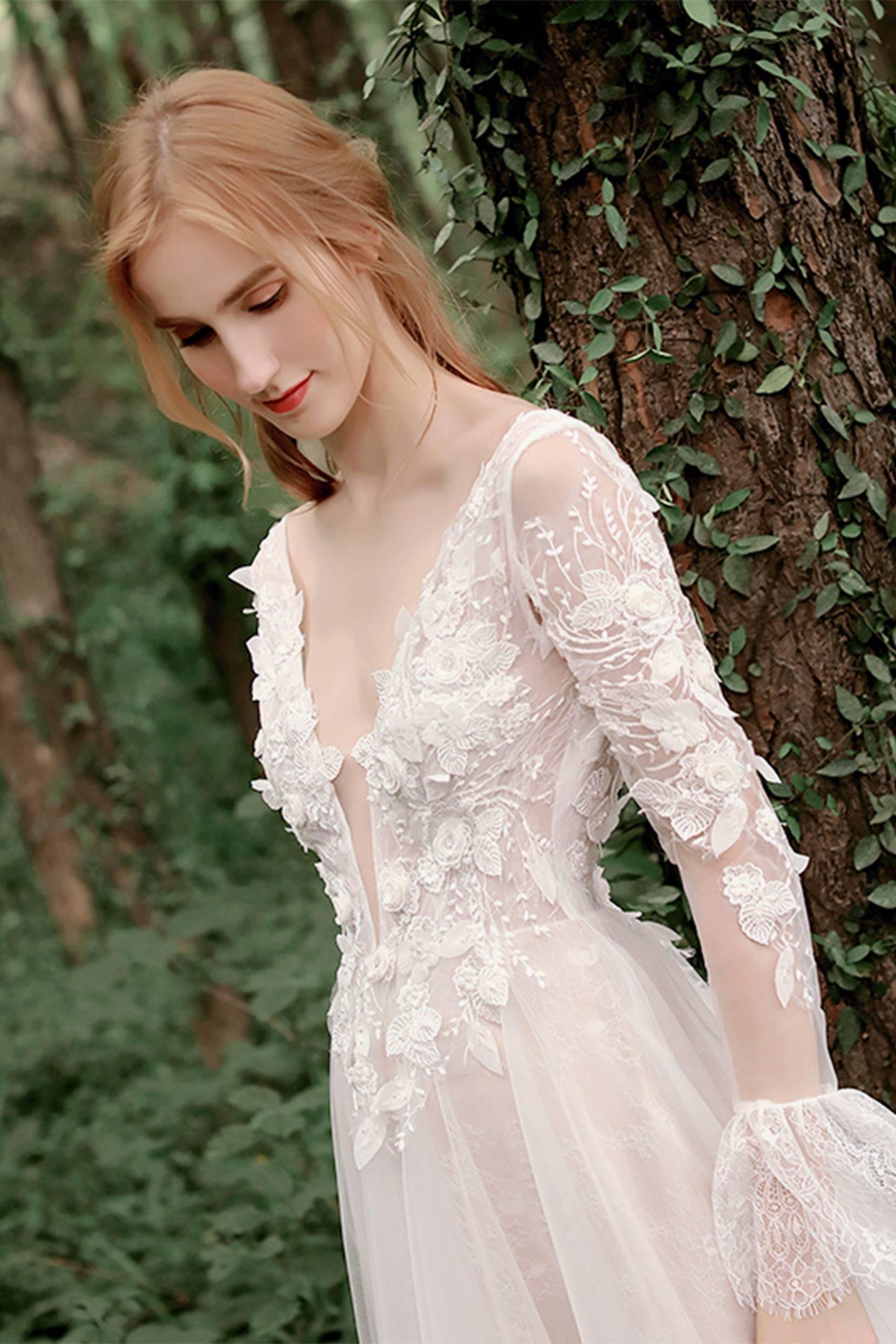 A-Line Sweep-Brush Train Lace Tulle Wedding Dress CW2752 - COCOMELODY