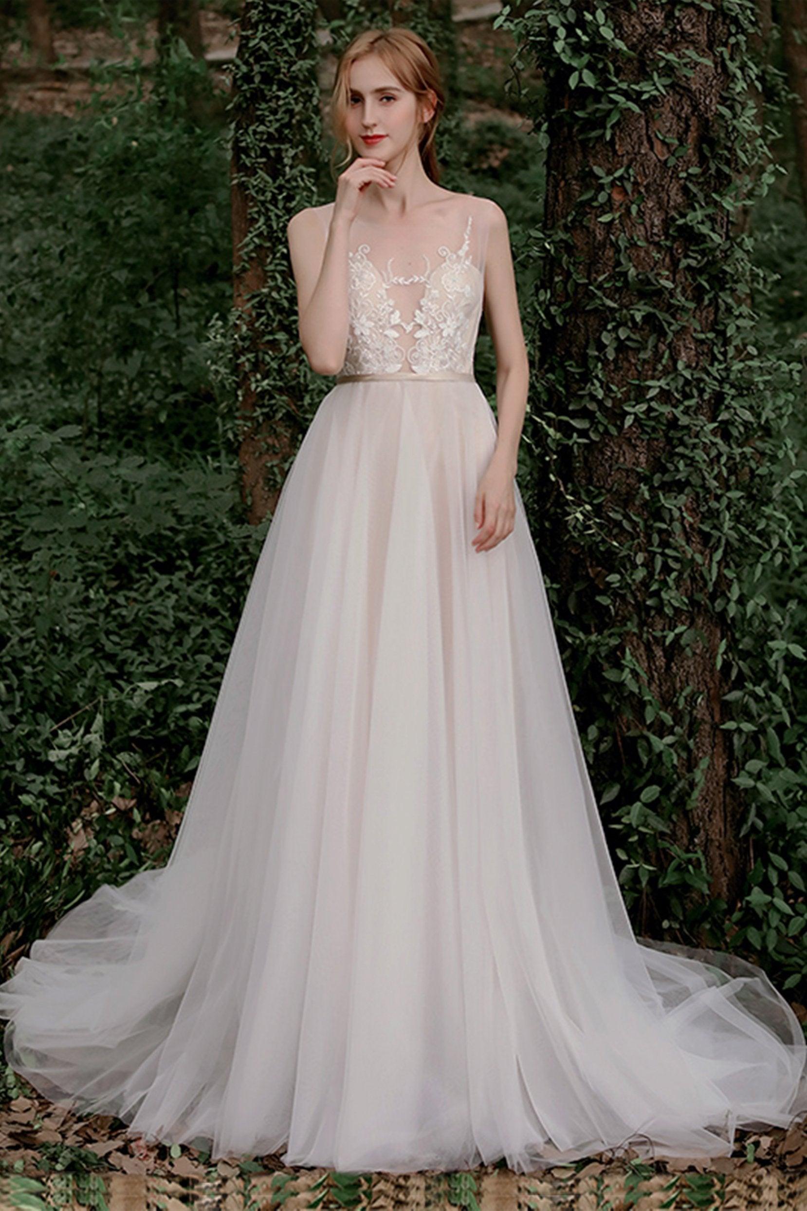 A-Line Sweep-Brush Train Lace Tulle Wedding Dress CW2754 - COCOMELODY
