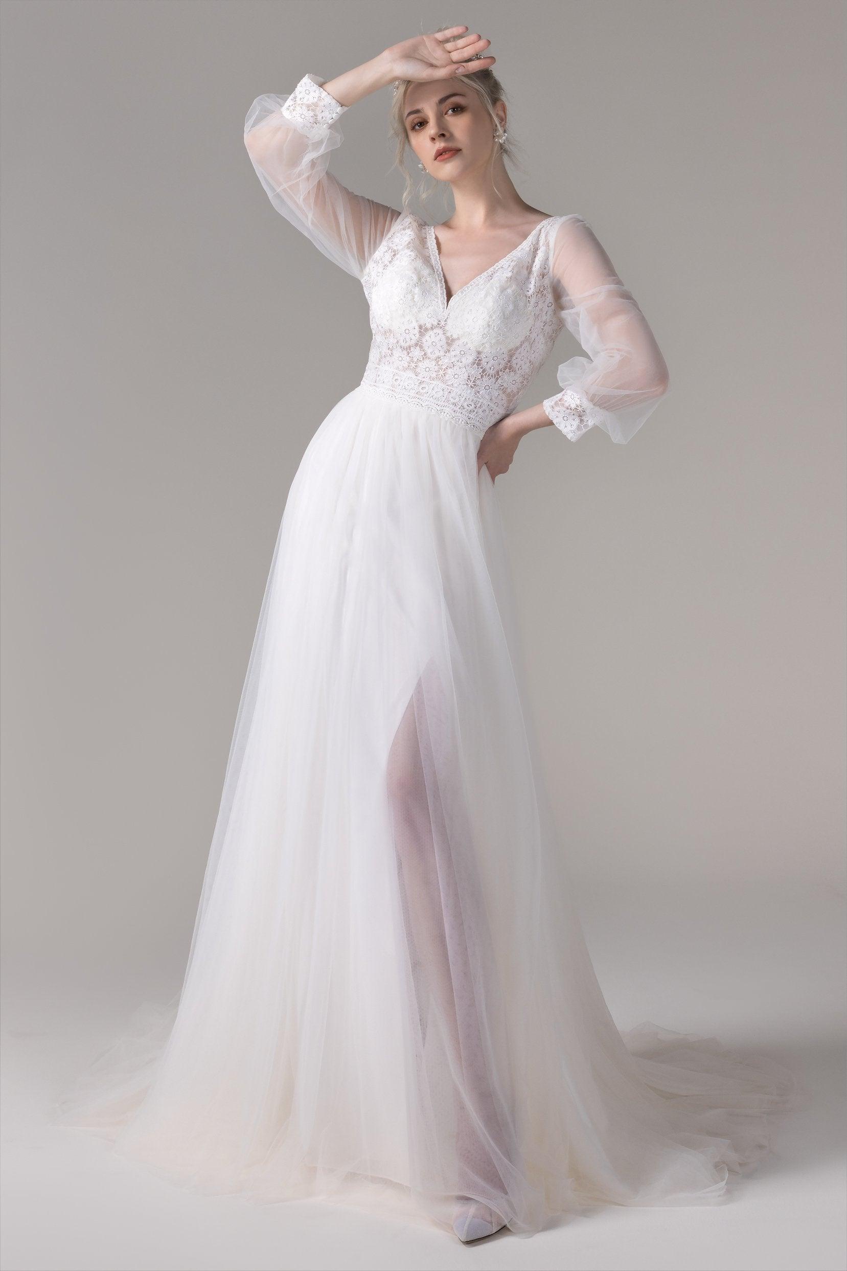 A-Line Court Train Lace Tulle Wedding Dress CW2781 - COCOMELODY