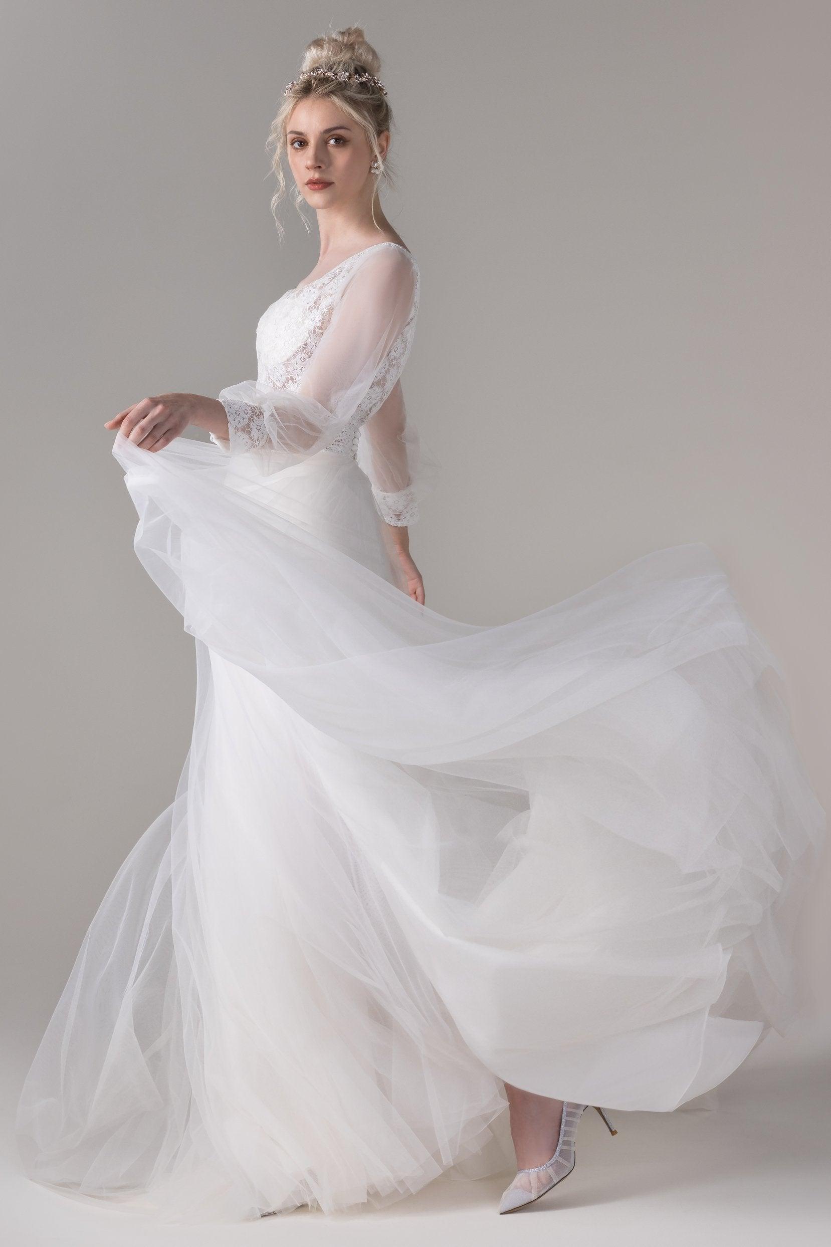 A-Line Court Train Lace Tulle Wedding Dress CW2781 - COCOMELODY