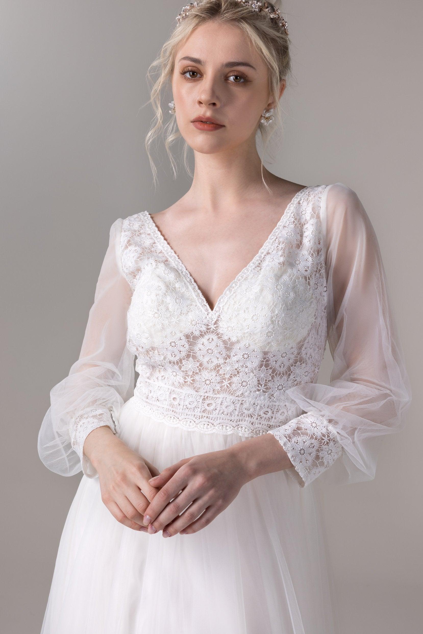 A-Line Court Train Lace Tulle Wedding Dress CW2781 - COCOMELODY