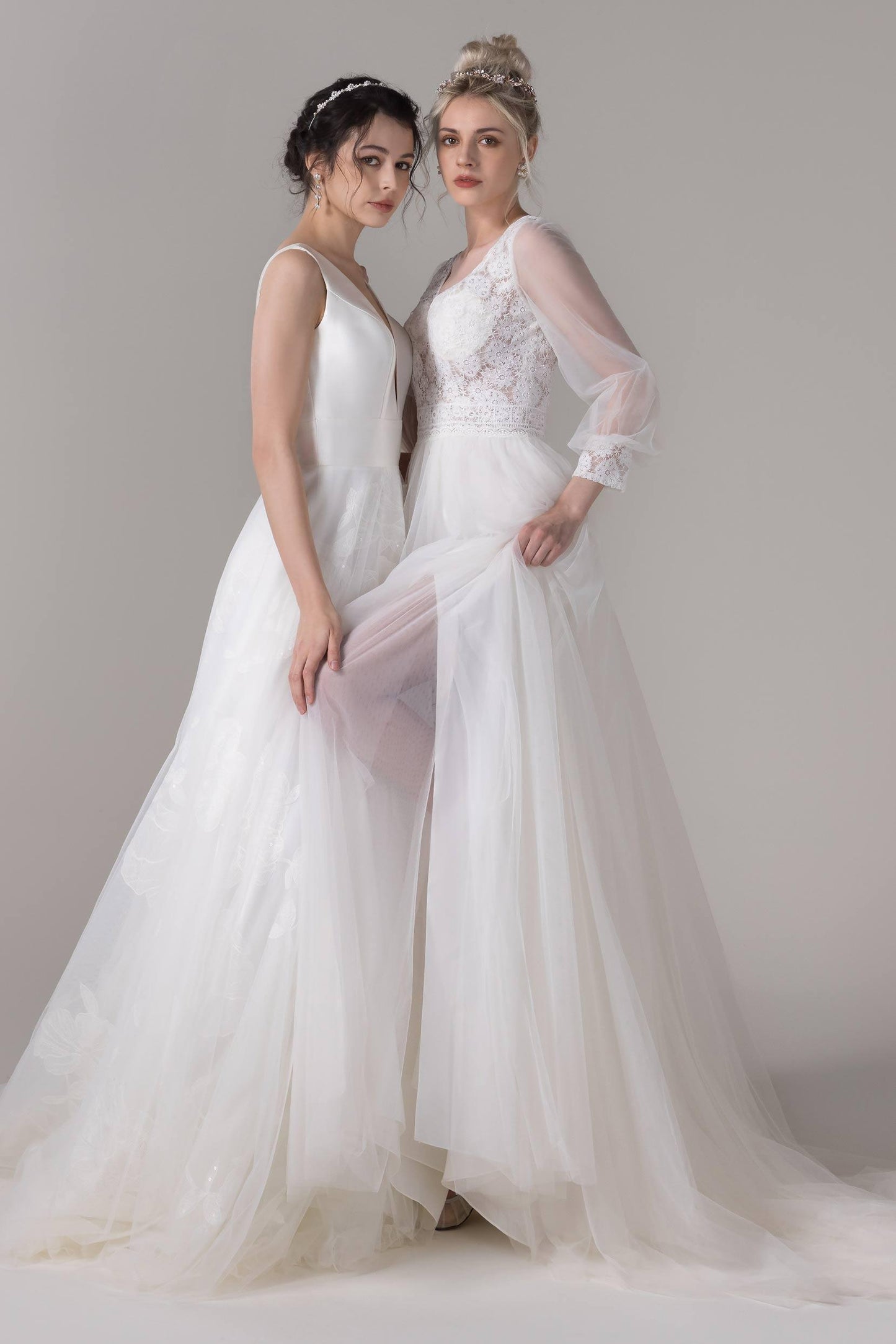 A-Line Court Train Lace Tulle Wedding Dress CW2781 - COCOMELODY