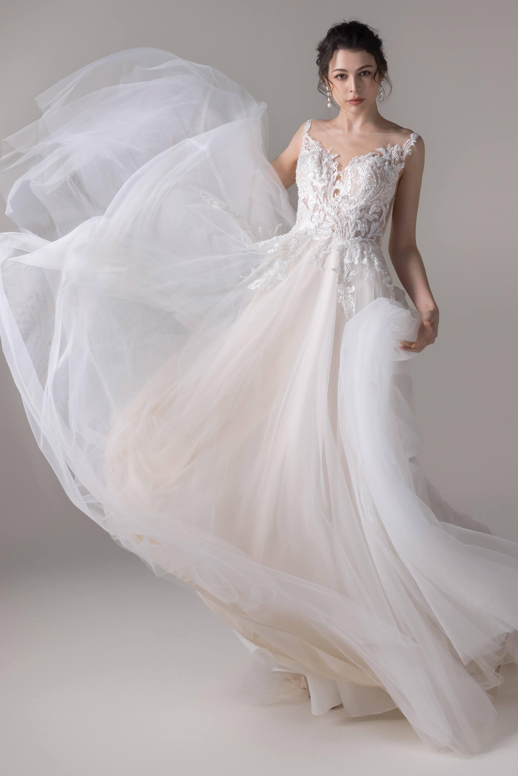 A-Line Court Train Lace Tulle Wedding Dress CW2783 - COCOMELODY