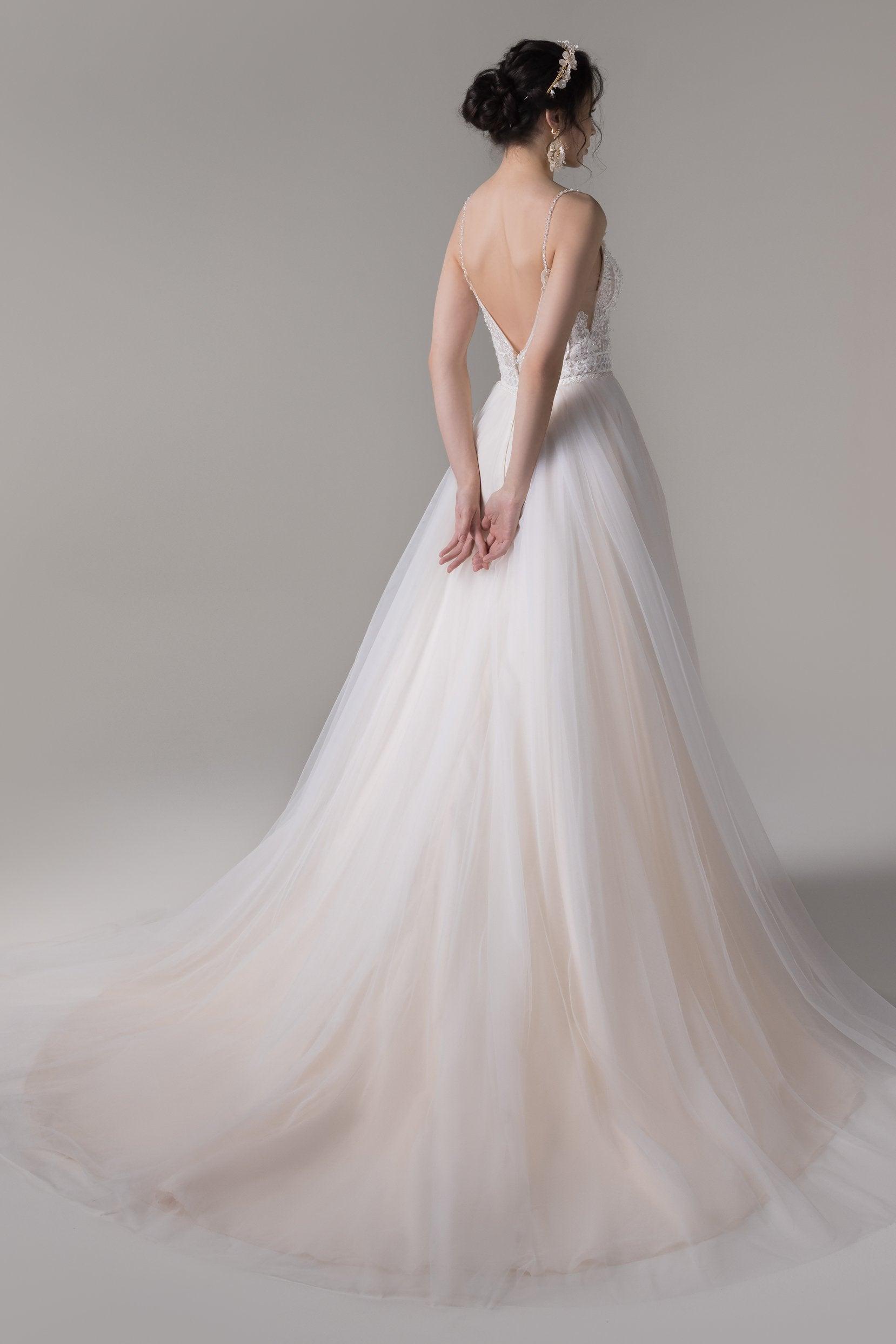 A-Line Court Train Lace Tulle Wedding Dress CW2785 - COCOMELODY