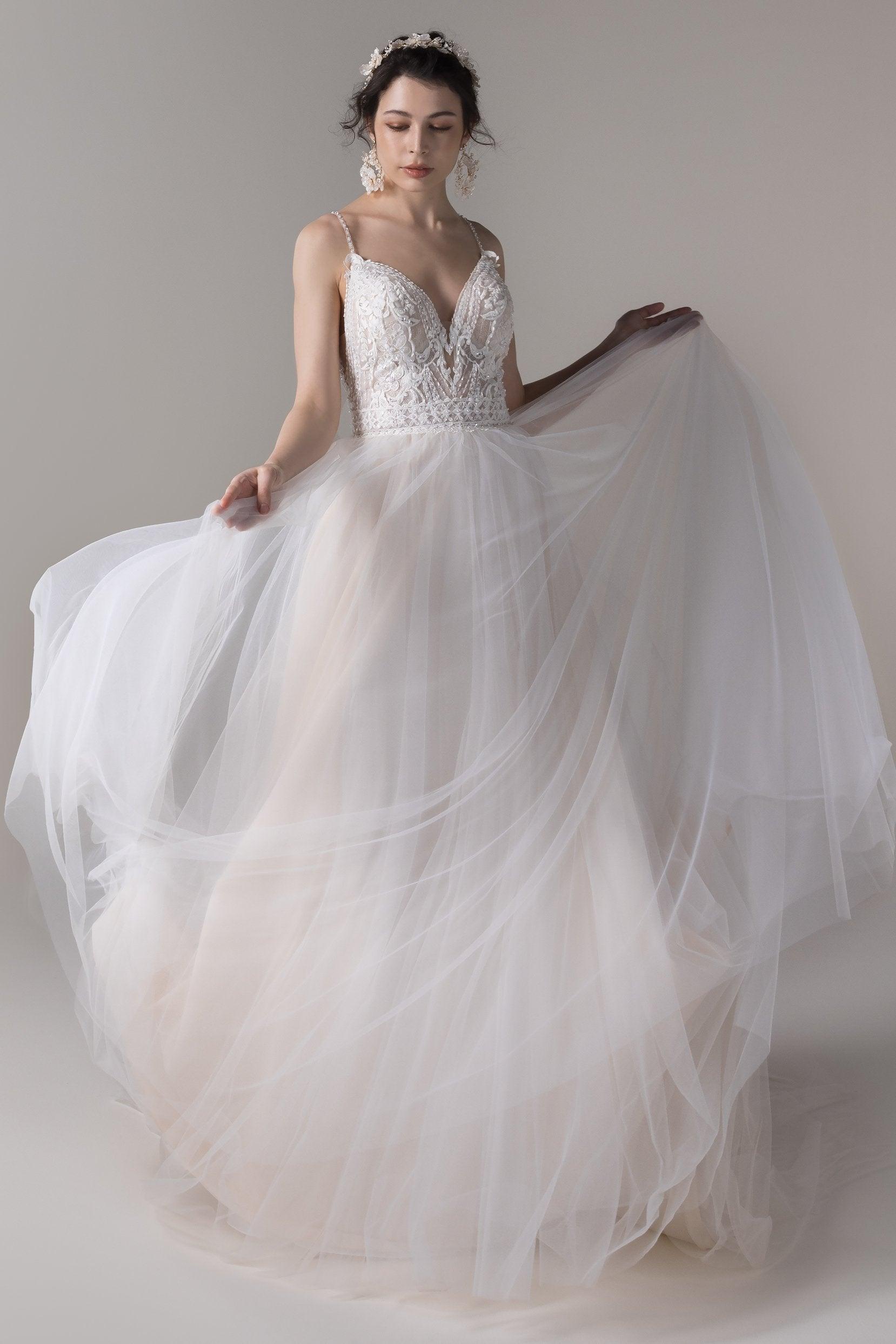 A-Line Court Train Lace Tulle Wedding Dress CW2785 - COCOMELODY