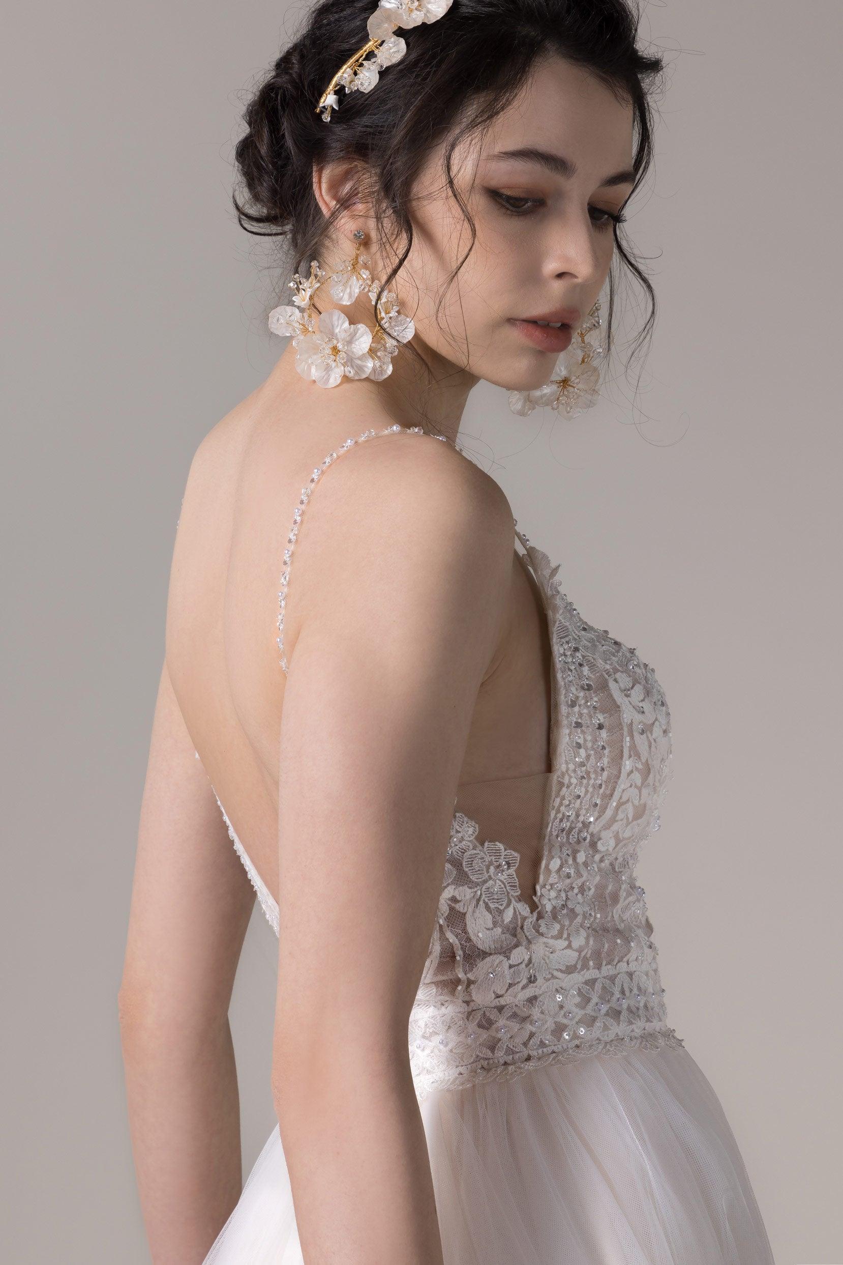 A-Line Court Train Lace Tulle Wedding Dress CW2785 - COCOMELODY