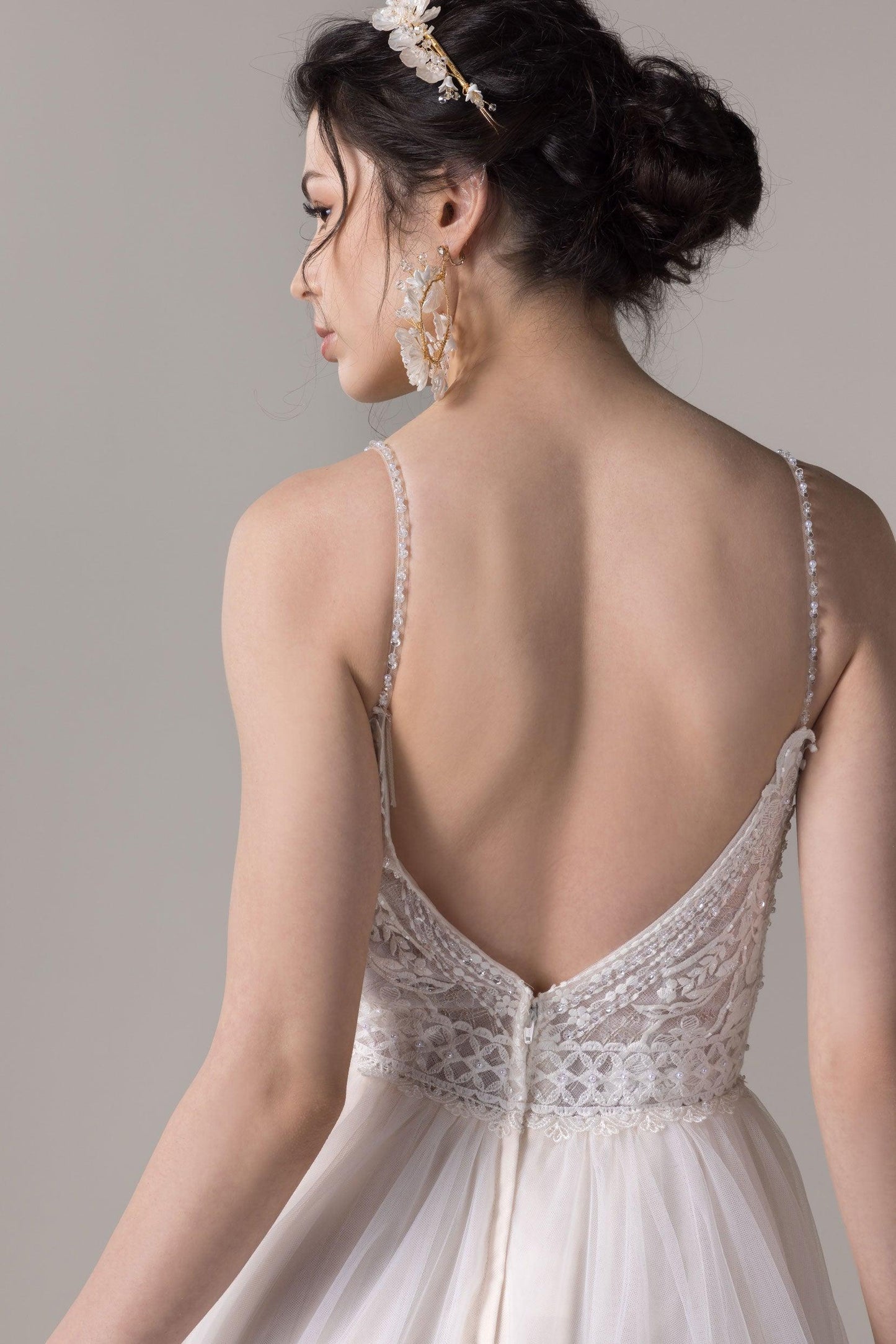 A-Line Court Train Lace Tulle Wedding Dress CW2785 - COCOMELODY