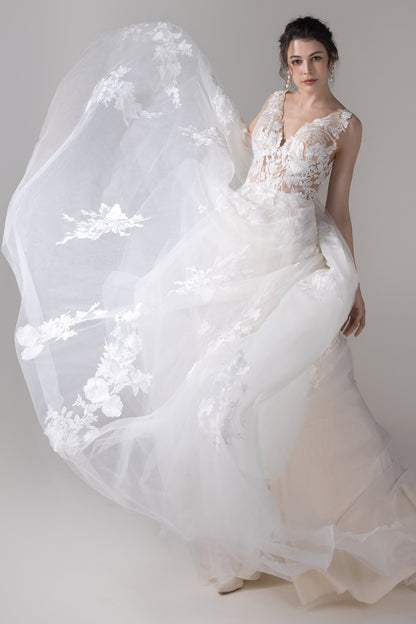 A-Line Court Train Lace Soft Yarn Wedding Dress CW2788