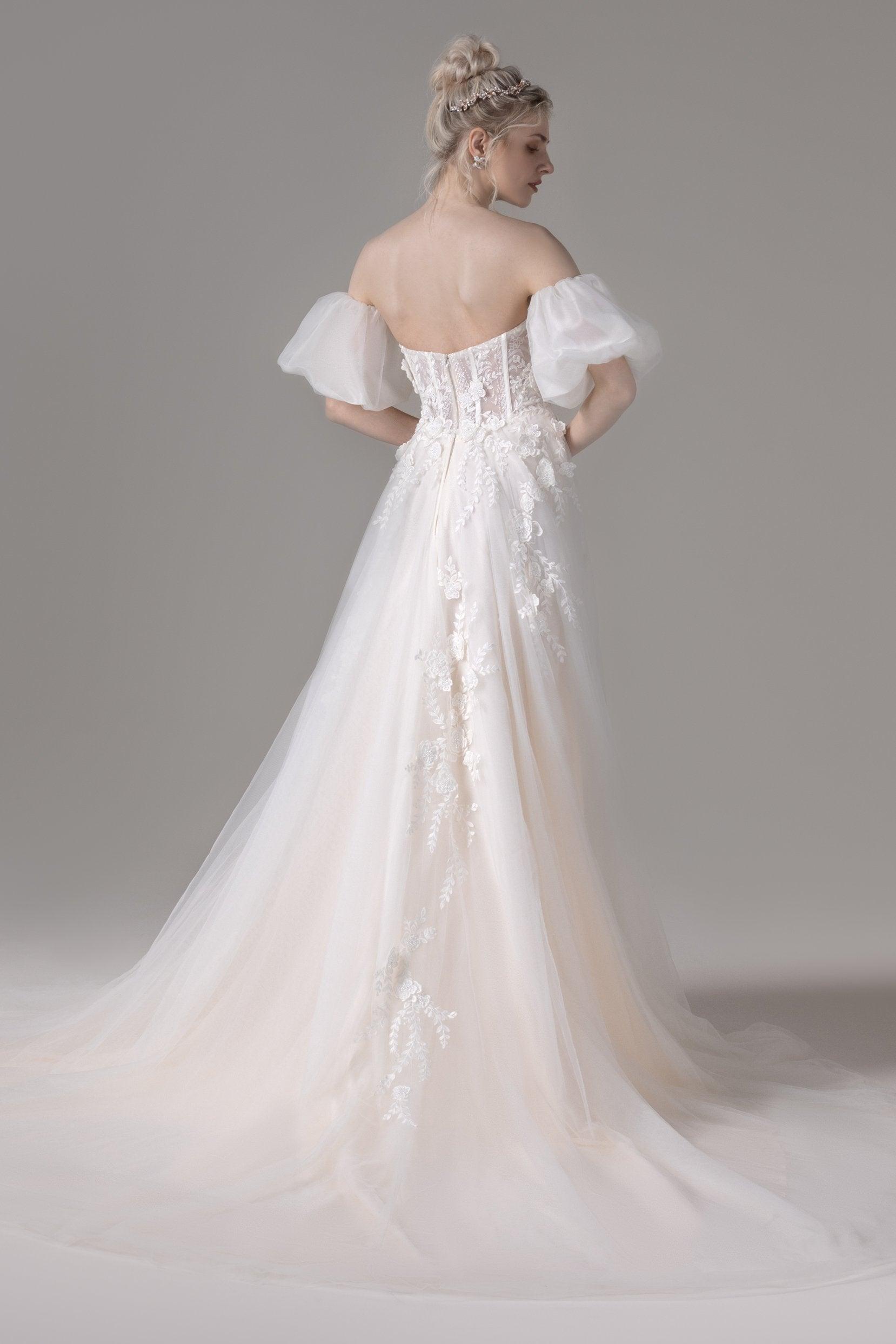 A-Line Court Train Lace Tulle Wedding Dress CW2794 - COCOMELODY