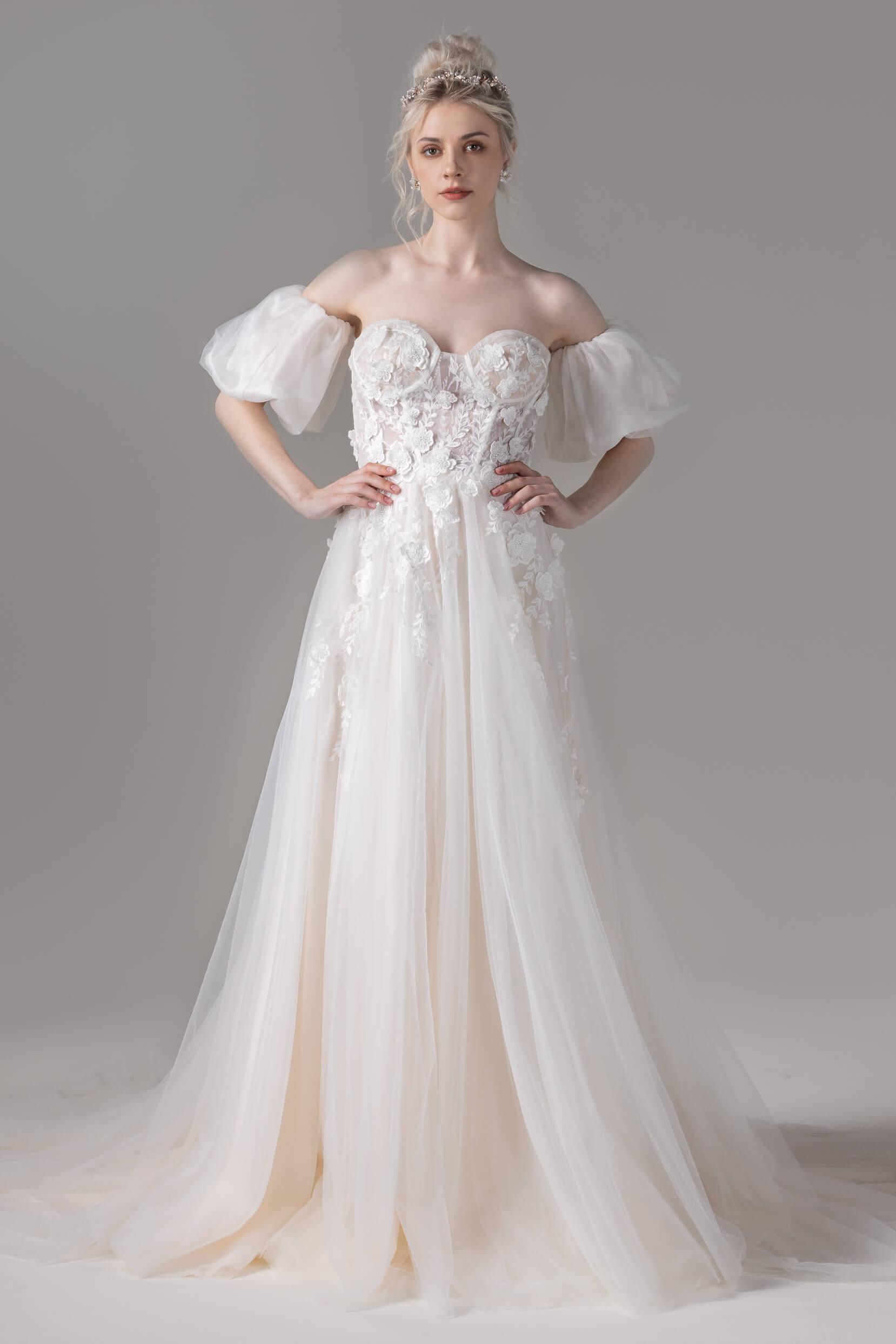 A-Line Court Train Lace Tulle Wedding Dress CW2794 - COCOMELODY