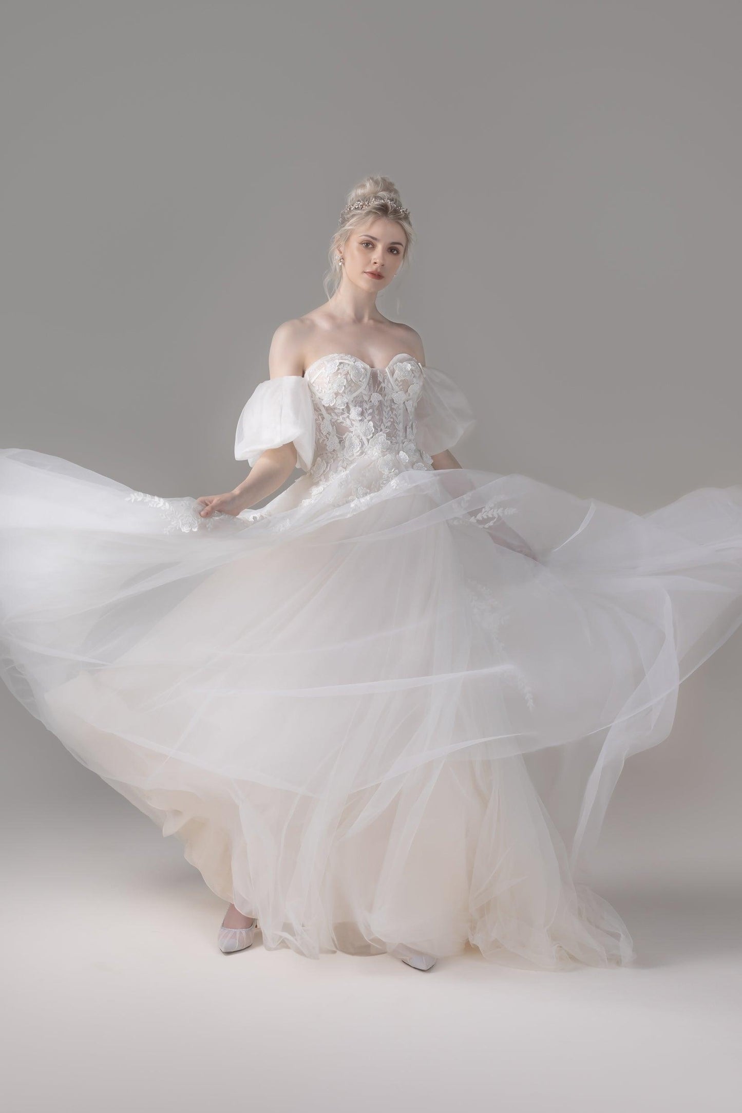 A-Line Court Train Lace Tulle Wedding Dress CW2794