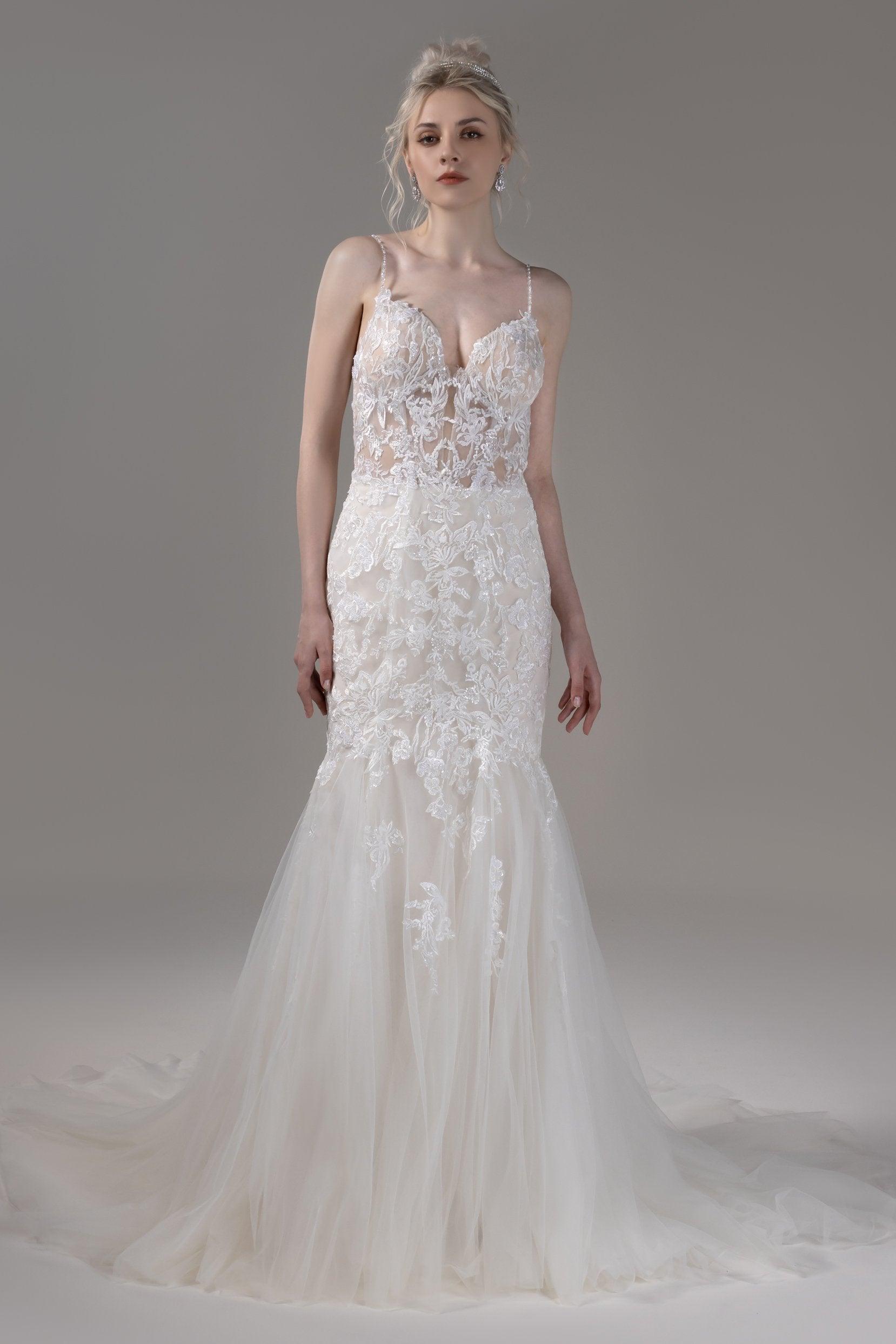 Trumpet-Mermaid Court Train Lace Tulle Wedding Dress CW2797 - COCOMELODY