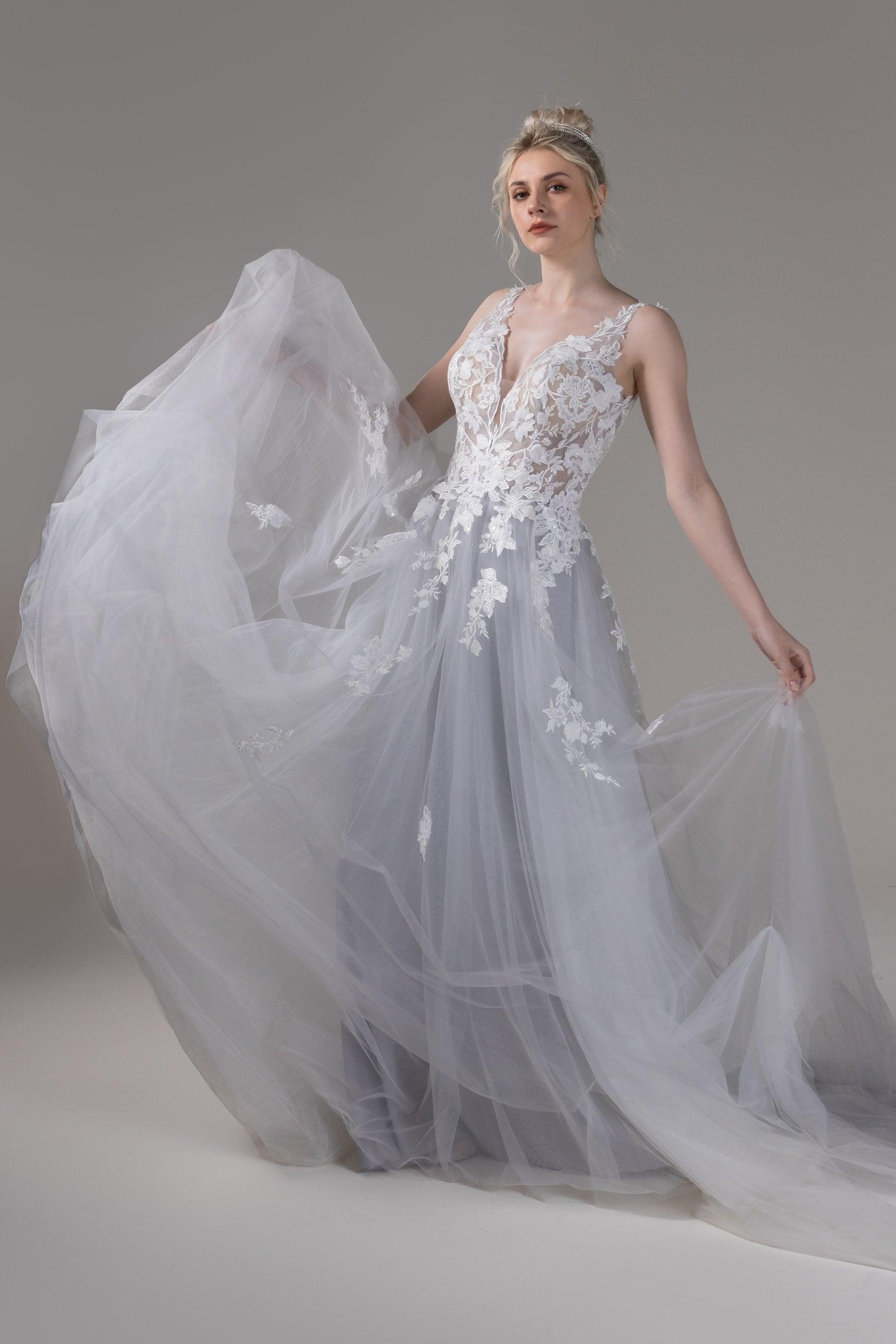 A-Line Chapel Train Lace Tulle Wedding Dress CW2806 - COCOMELODY