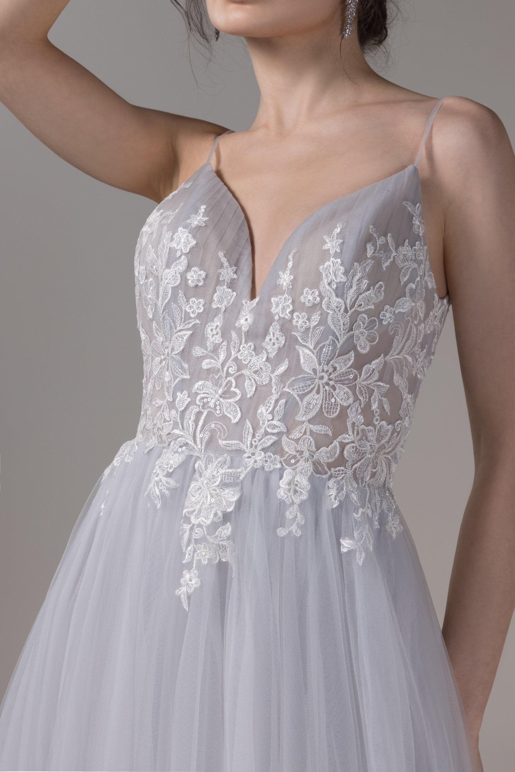 A-Line Chapel Train Lace Tulle Wedding Dress CW2807 - COCOMELODY