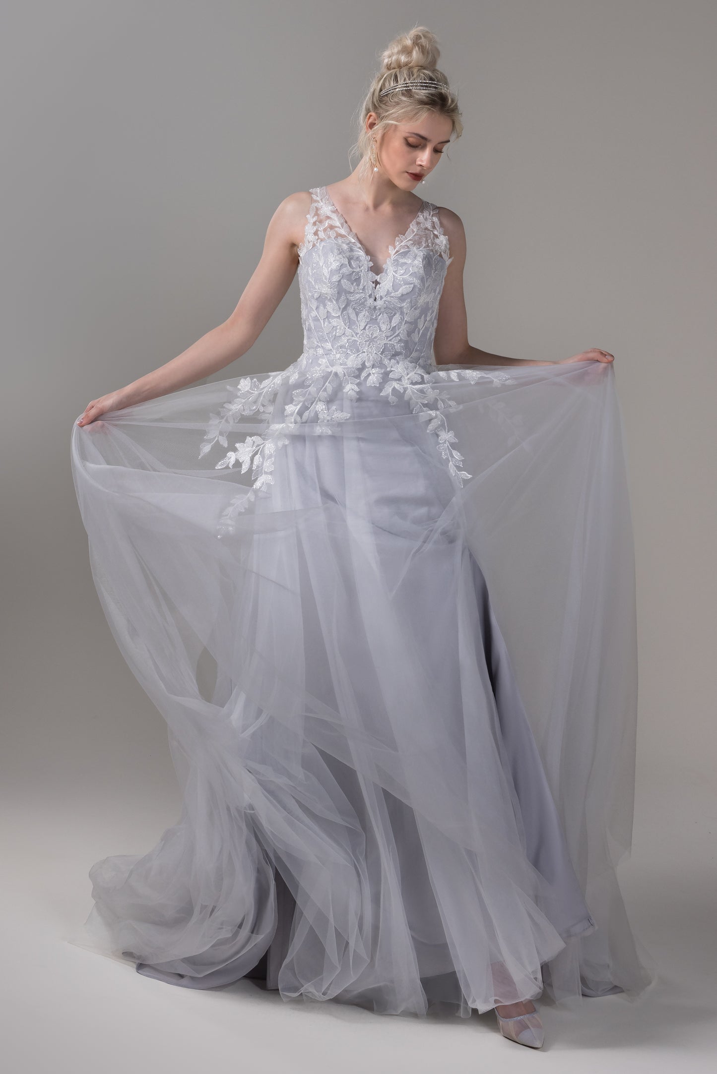 A-Line Chapel Train Lace Tulle Wedding Dress CW2810