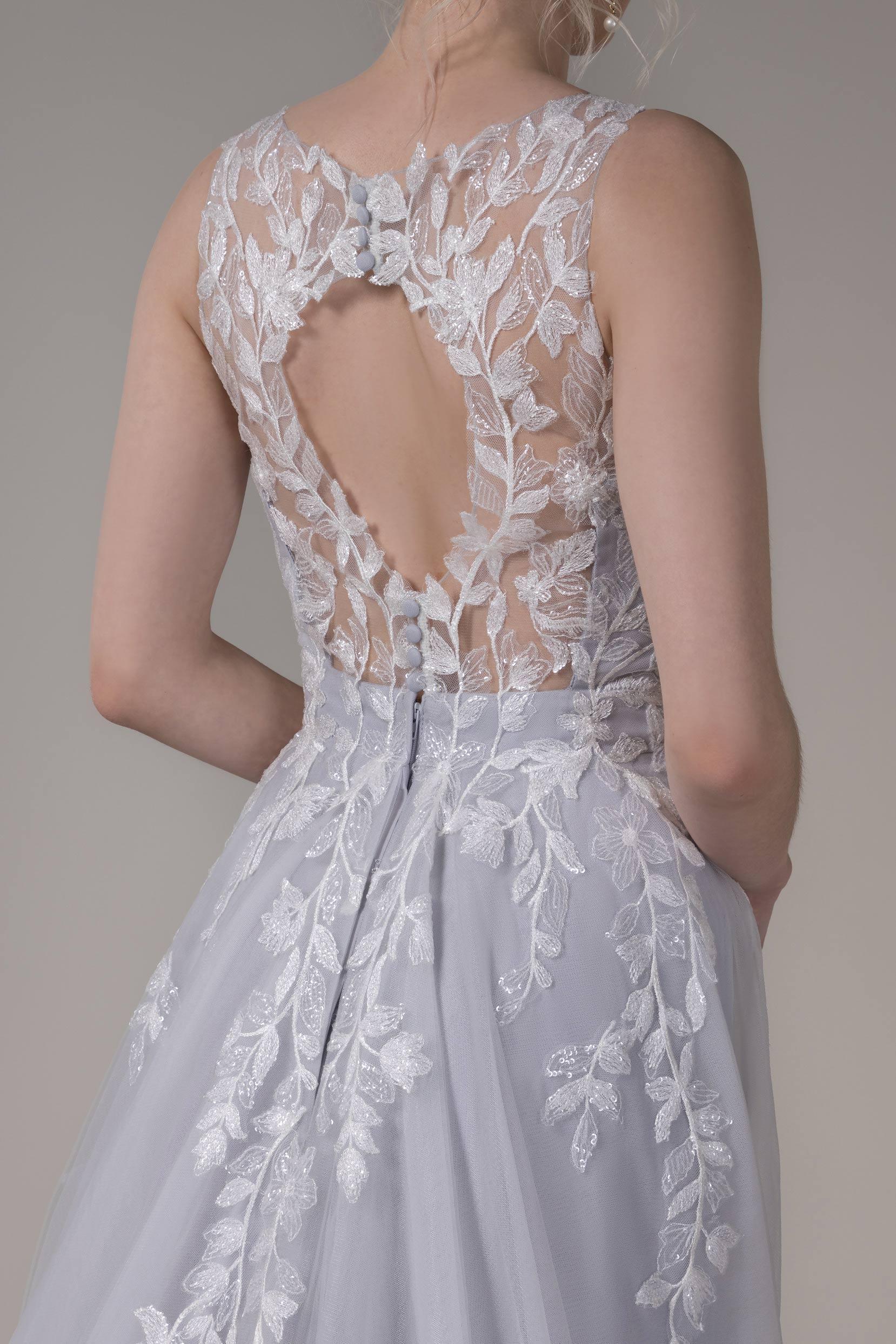 A-Line Chapel Train Lace Tulle Wedding Dress CW2810 - COCOMELODY