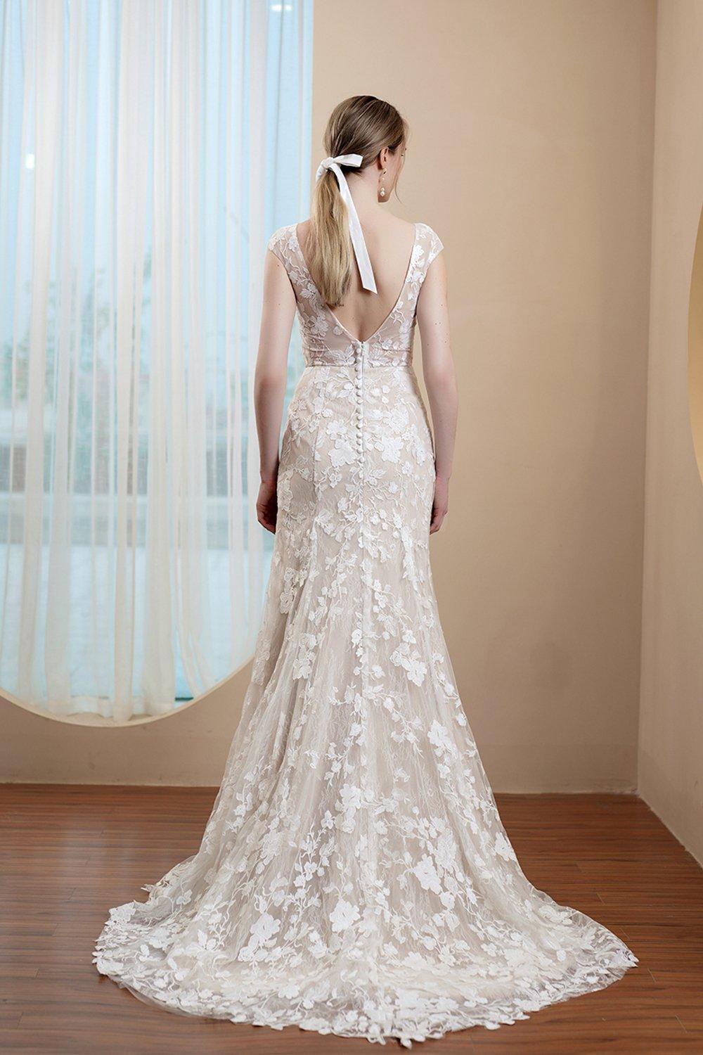 Trumpet-Mermaid Sweep-Brush Train Lace Wedding Dress CW2971 - COCOMELODY