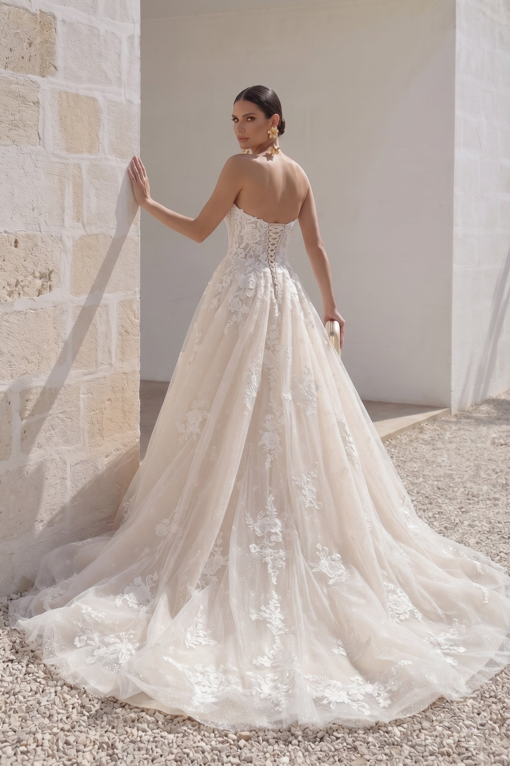 A-Line Sweetheart Chapel Train Sparkle Tulle Wedding Dress COCOMELODY CW3004, 45 Days / Ivory/Sand / US8-UK10-EUR38