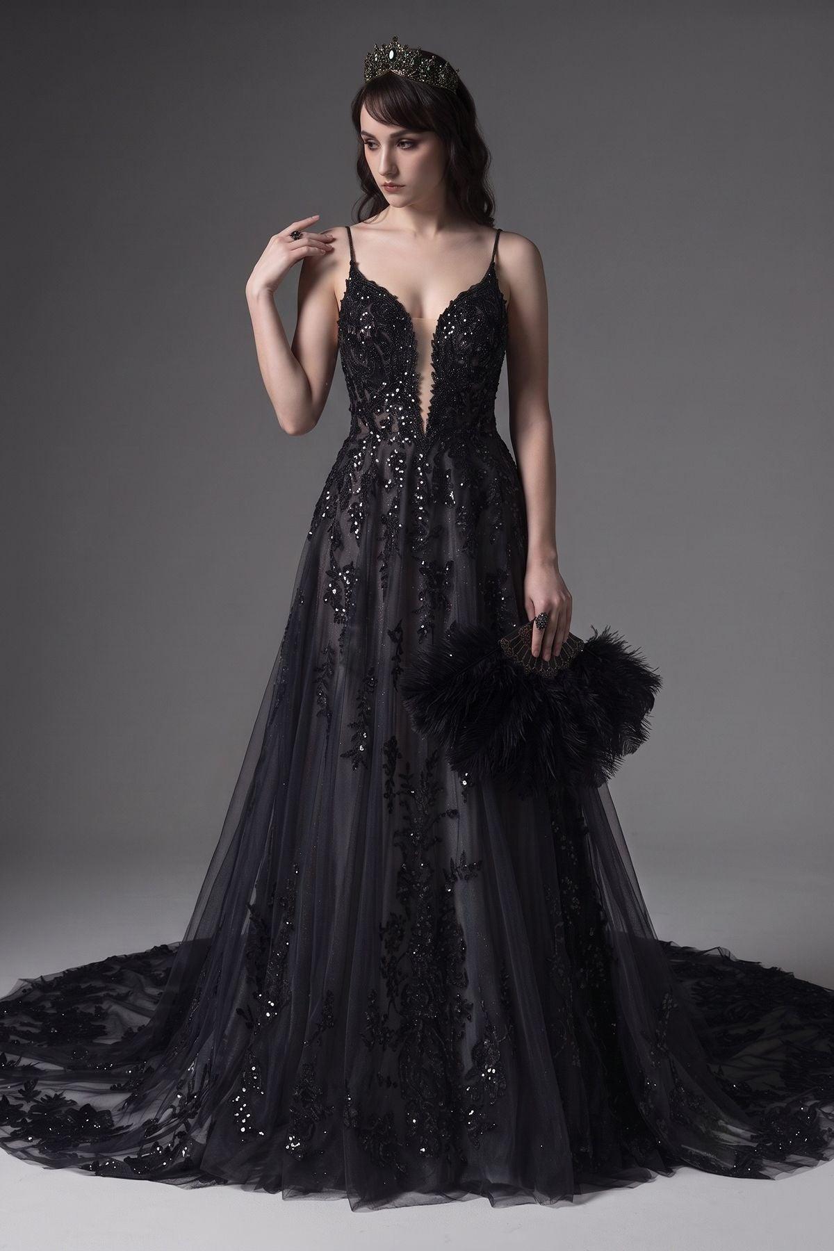 黒フリルパール (大) coco様 ／ Order A-Line V-Neck Cathedral Train Lace Tulle Wedding Dress COCOMELODY